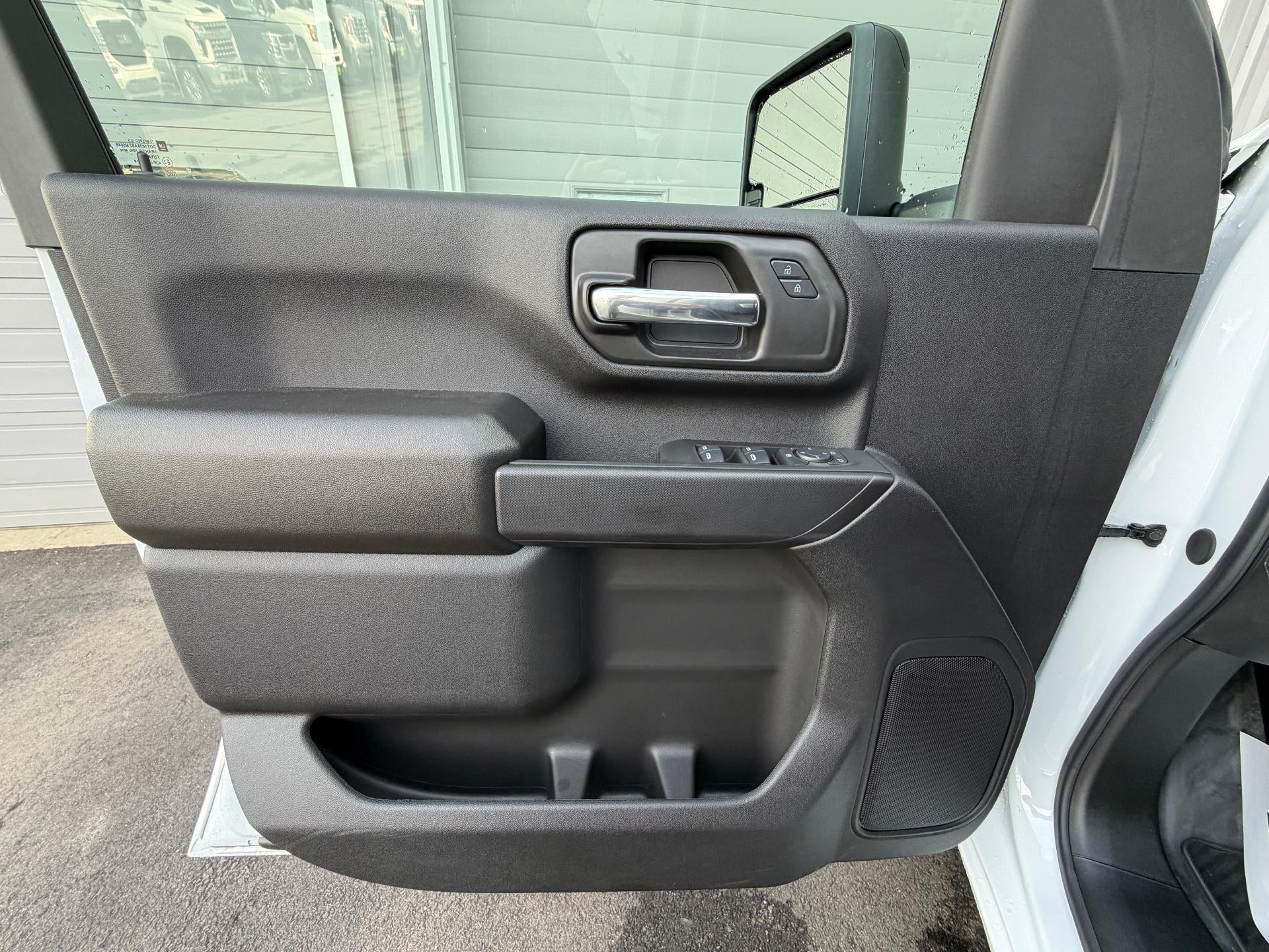 2025 GMC Sierra 2500 HD Crew Cab Standard Box 4-Wheel Drive Pro