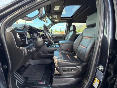 2025 GMC Sierra 2500 HD AT4 /One Owner/ Gas Engine