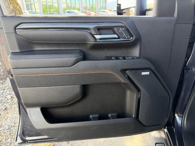 2025 GMC Sierra 2500 HD AT4 /One Owner/ Gas Engine