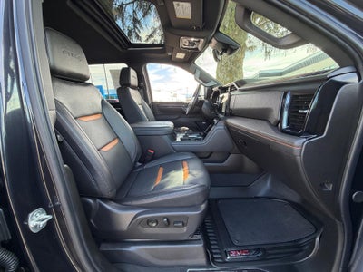 2025 GMC Sierra 2500 HD AT4 /One Owner/ Gas Engine