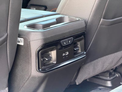 2025 GMC Sierra 2500 HD AT4 /One Owner/ Gas Engine
