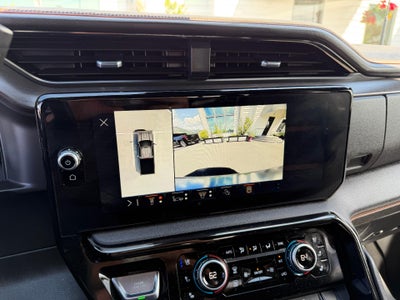 2025 GMC Sierra 2500 HD AT4 /One Owner/ Gas Engine
