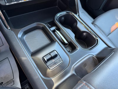 2025 GMC Sierra 2500 HD AT4 /One Owner/ Gas Engine