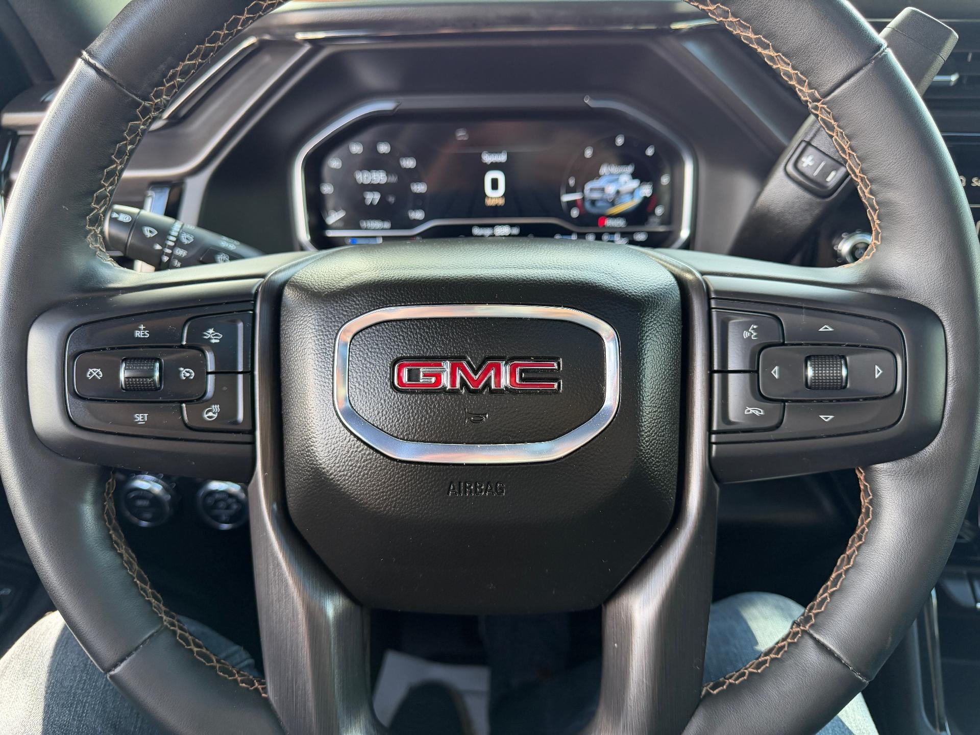 2025 GMC Sierra 2500 HD AT4 /One Owner/ Gas Engine