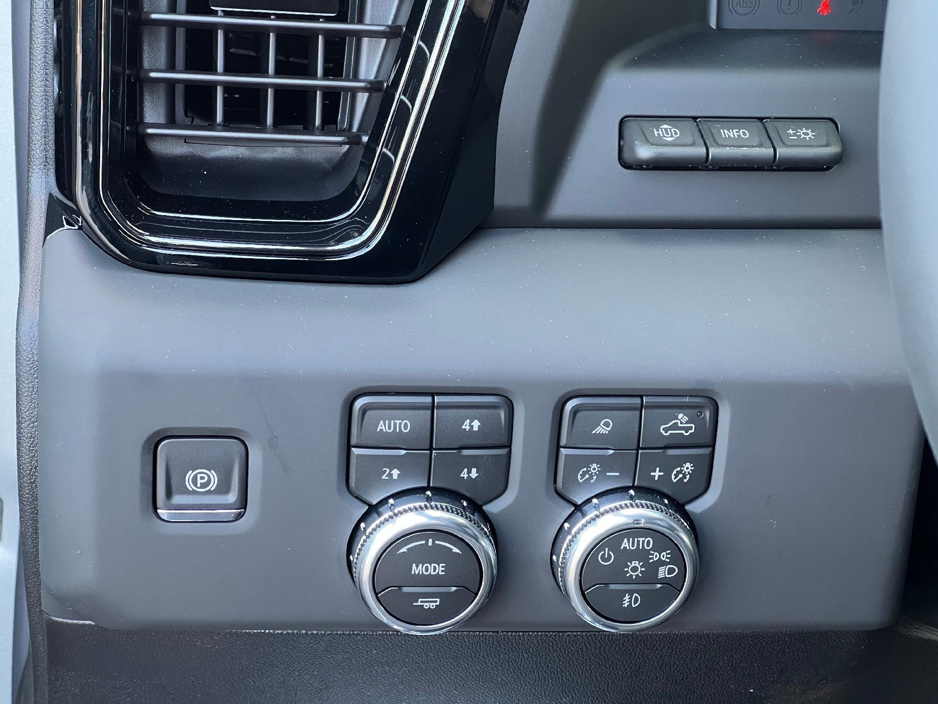 2026 GMC Sierra 3500 HD Crew Cab Standard Box 4-Wheel Drive AT4