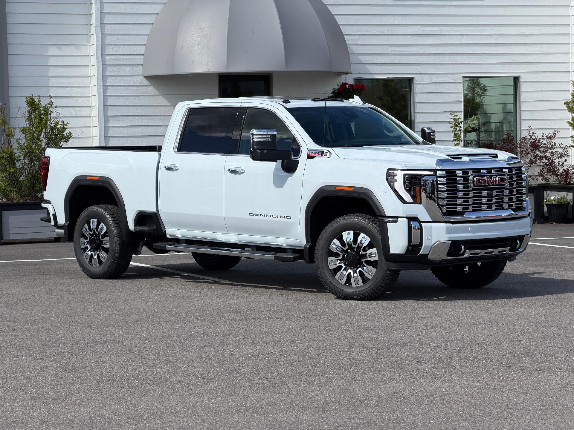 2026 GMC Sierra 3500 HD Crew Cab Standard Box 4-Wheel Drive Denali