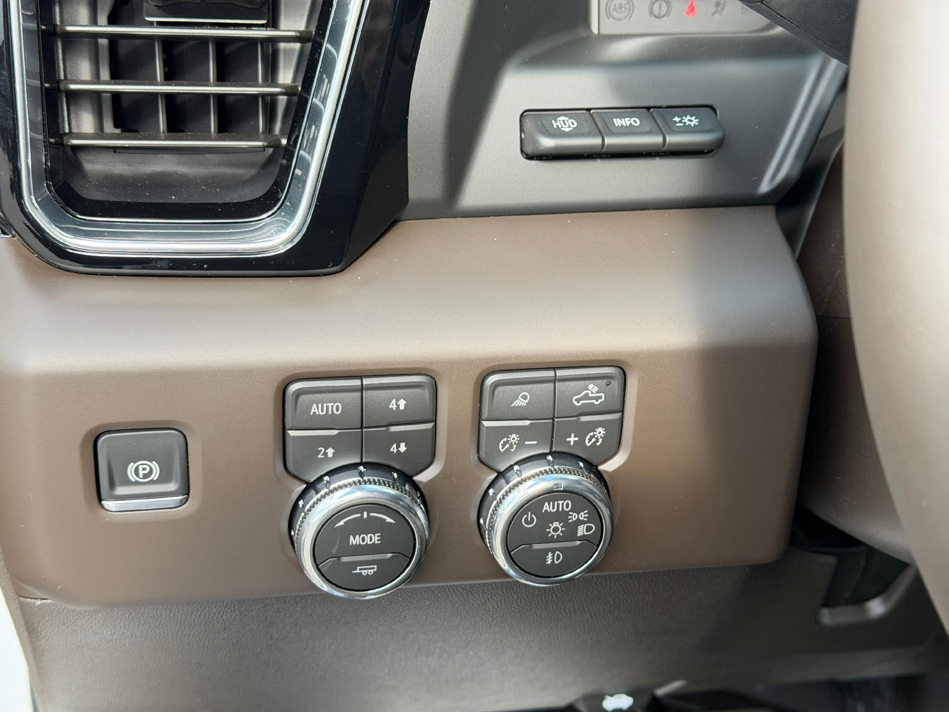 2026 GMC Sierra 3500 HD Crew Cab Long Box 4-Wheel Drive Denali