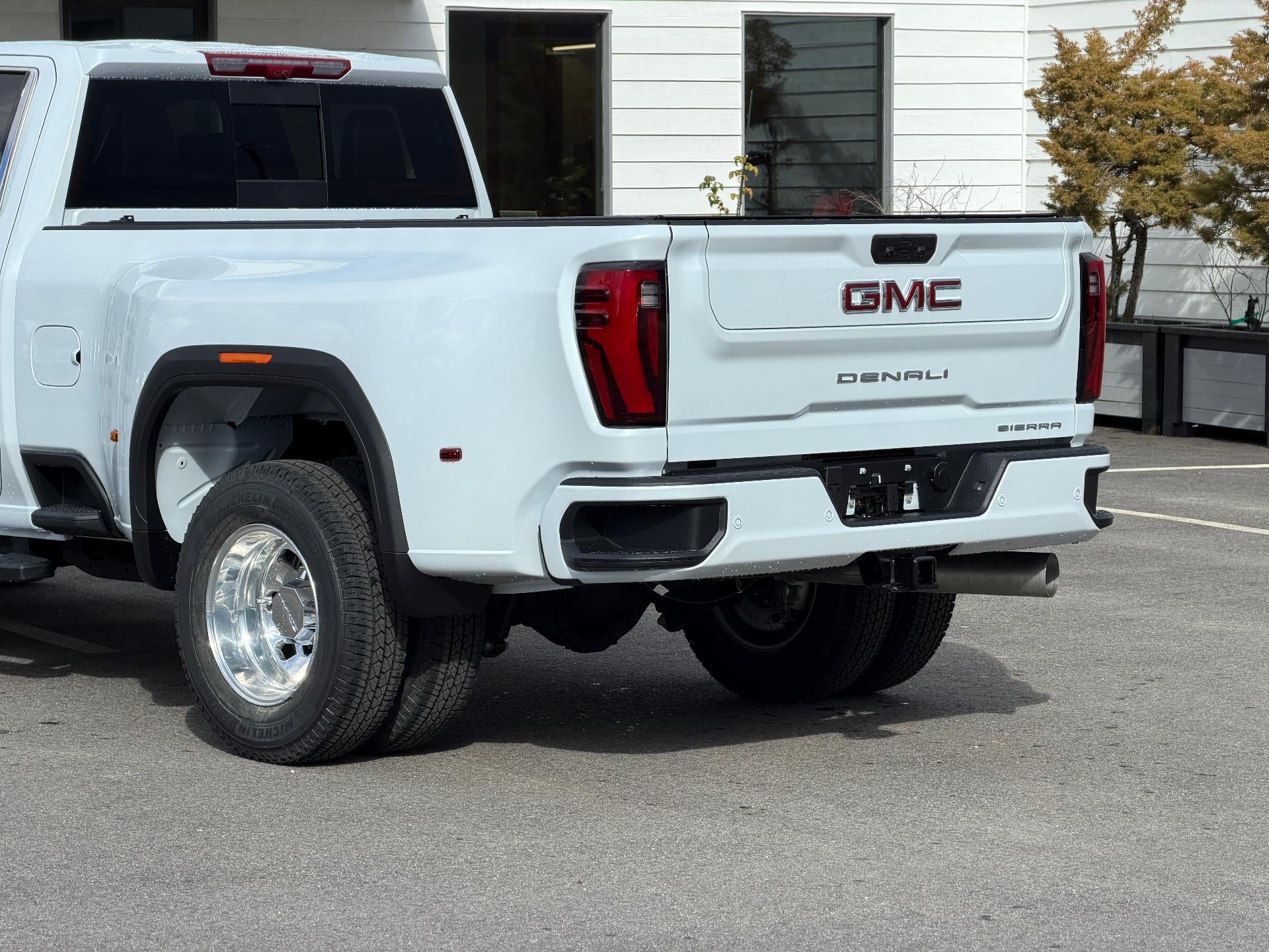 2026 GMC Sierra 3500 HD Crew Cab Long Box 4-Wheel Drive Denali