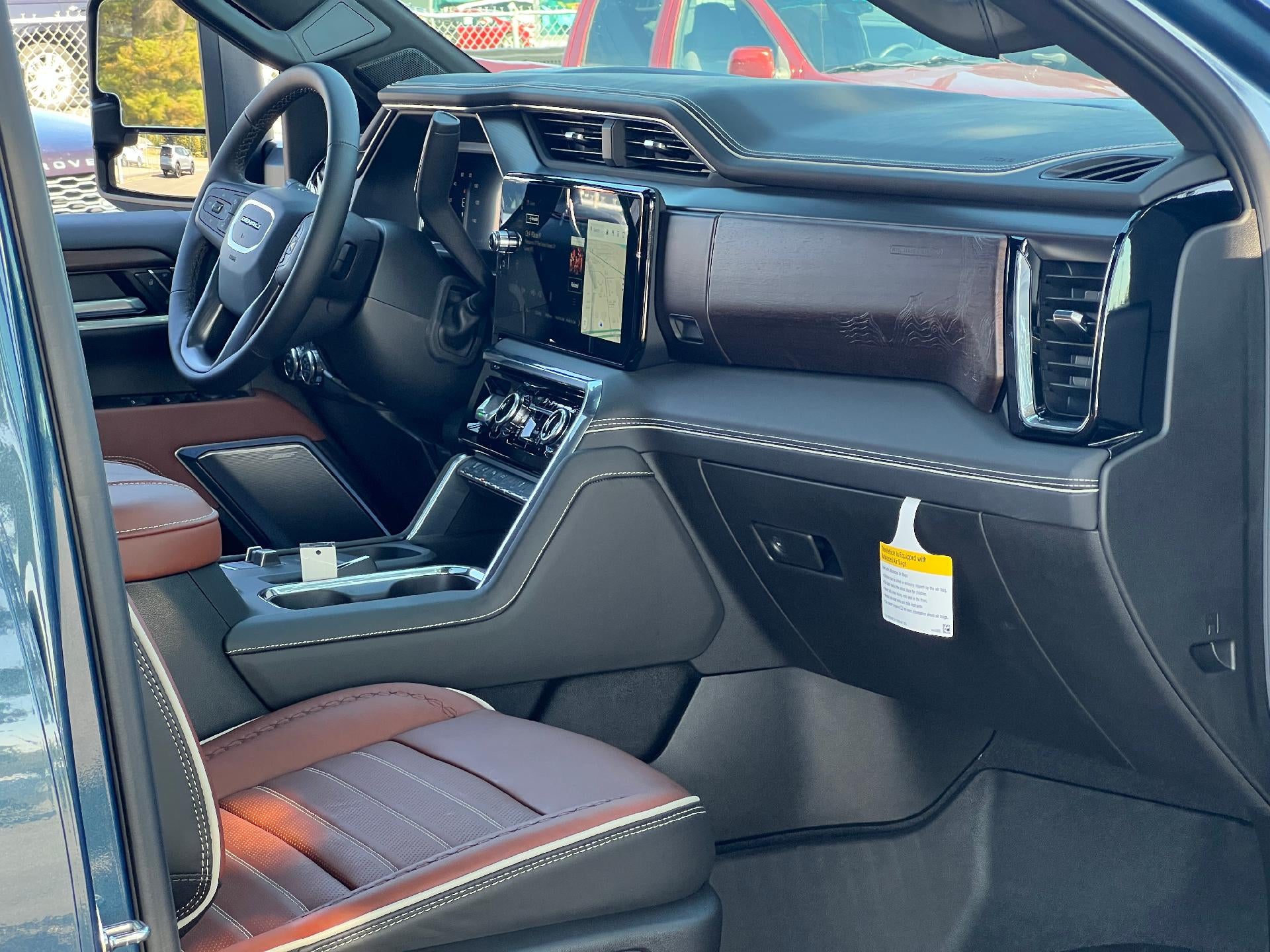 2026 GMC Sierra 2500 HD Crew Cab Standard Box 4-Wheel Drive Denali Ultimate