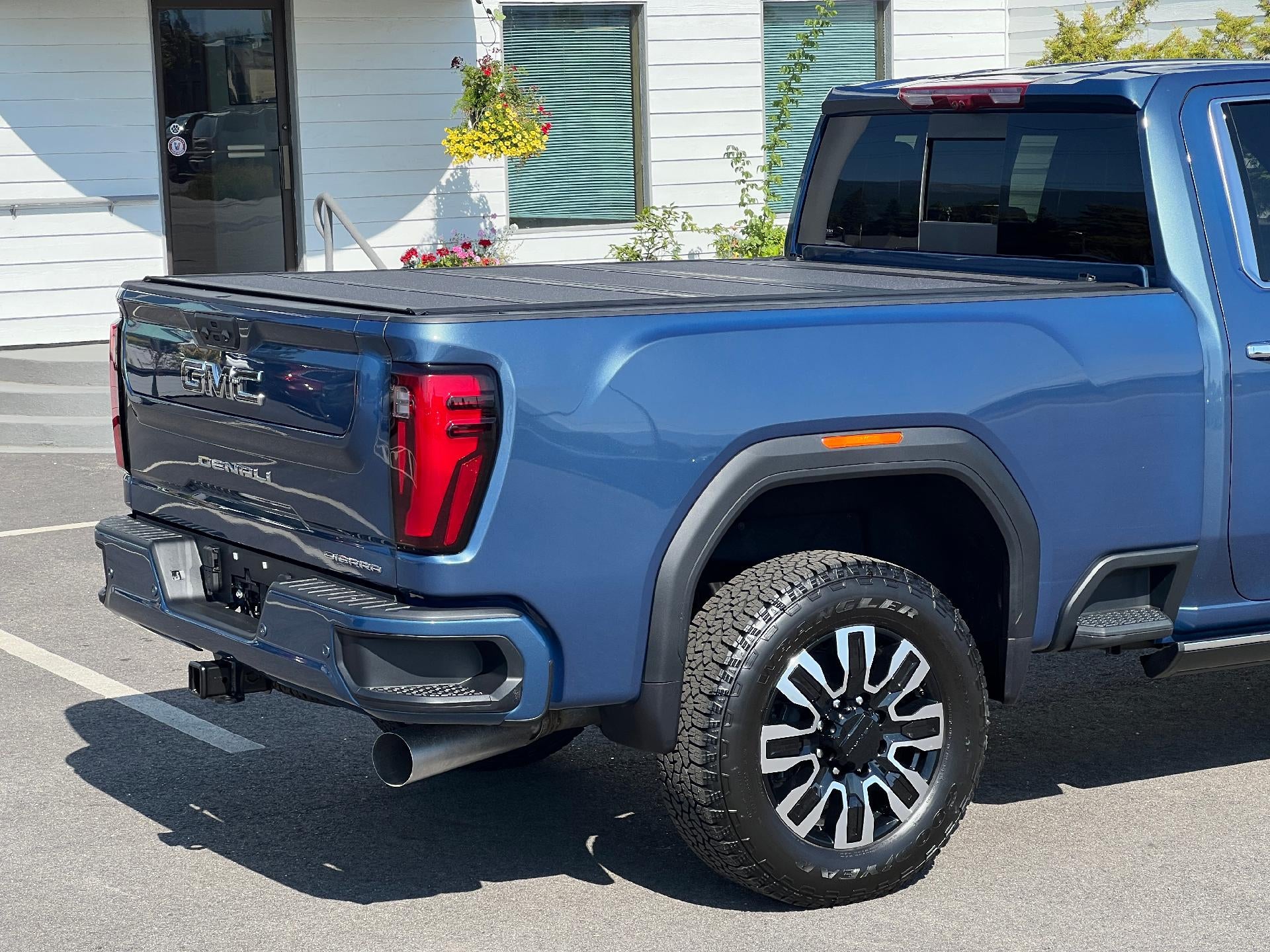 2026 GMC Sierra 2500 HD Crew Cab Standard Box 4-Wheel Drive Denali Ultimate