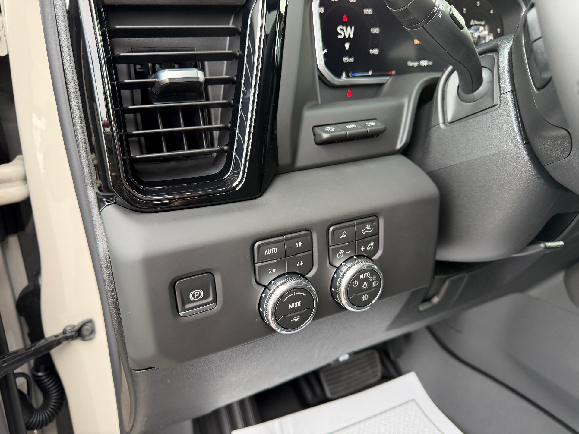 2026 GMC Sierra 2500 HD Crew Cab Standard Box 4-Wheel Drive AT4X