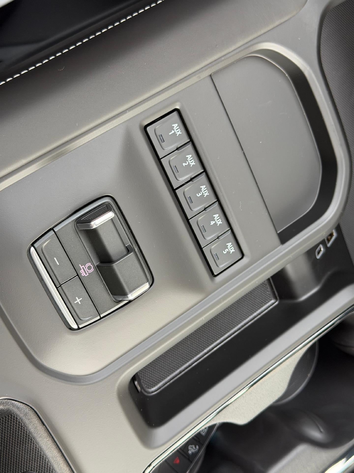 2026 GMC Sierra 2500 HD Crew Cab Standard Box 4-Wheel Drive AT4X