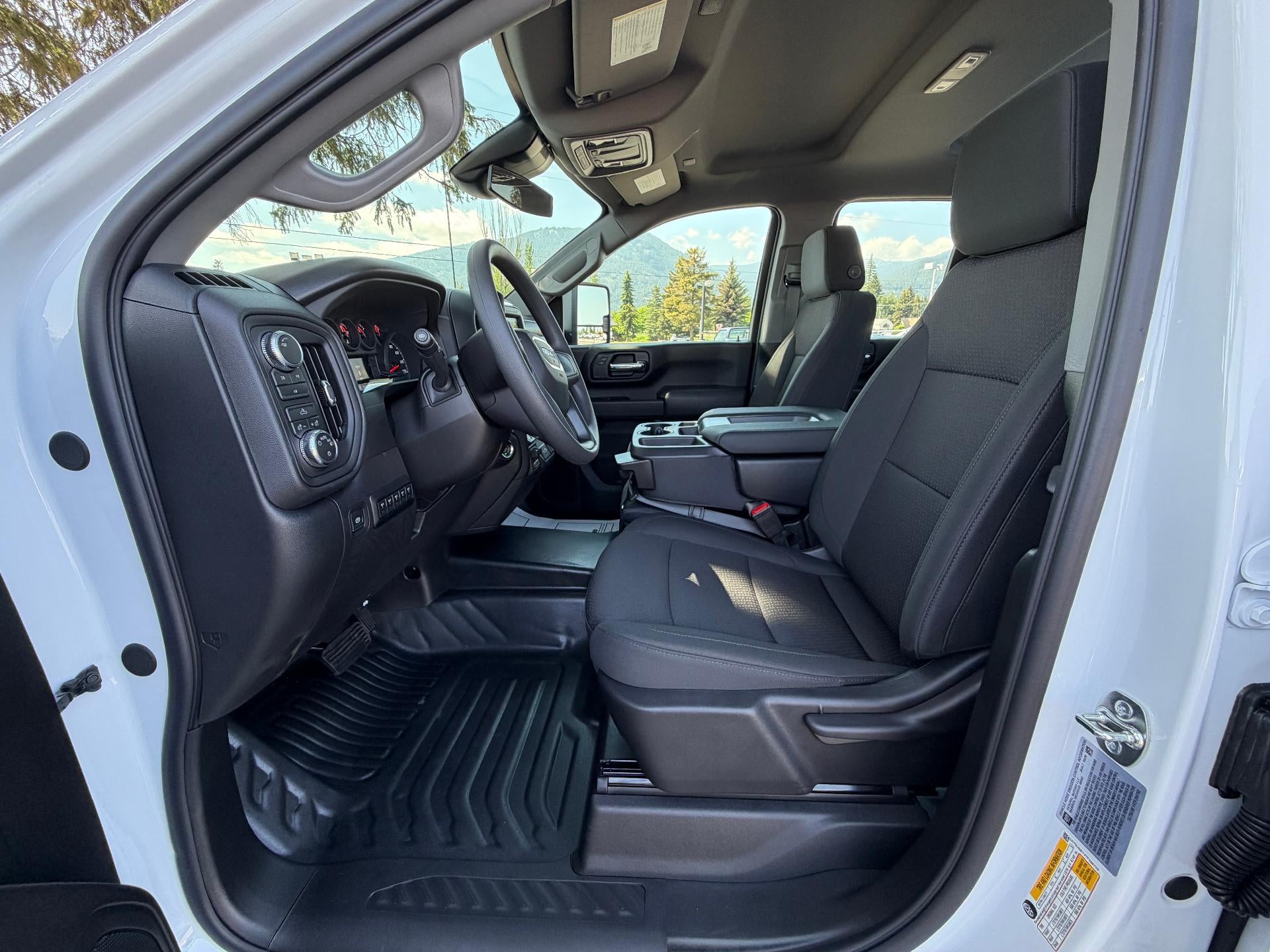 2026 GMC Sierra 3500 HD Double Cab Long Box 4-Wheel Drive Pro