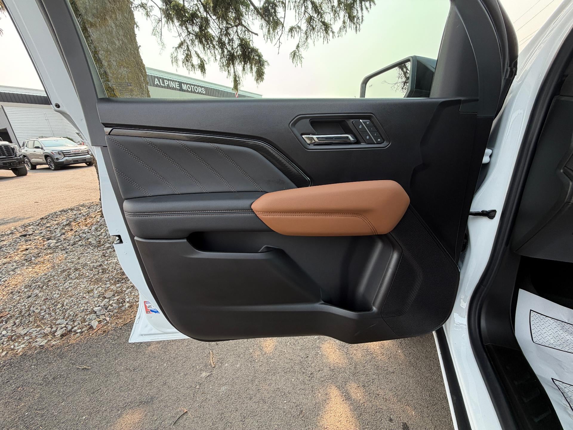 2026 GMC Canyon Crew Cab Short Box 4-Wheel Drive AT4