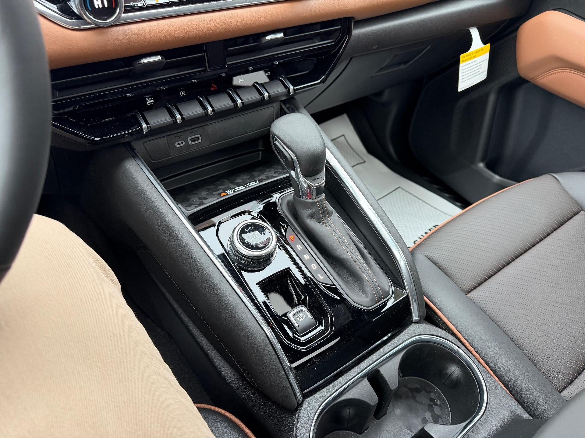 2026 GMC Canyon Crew Cab Short Box 4-Wheel Drive AT4