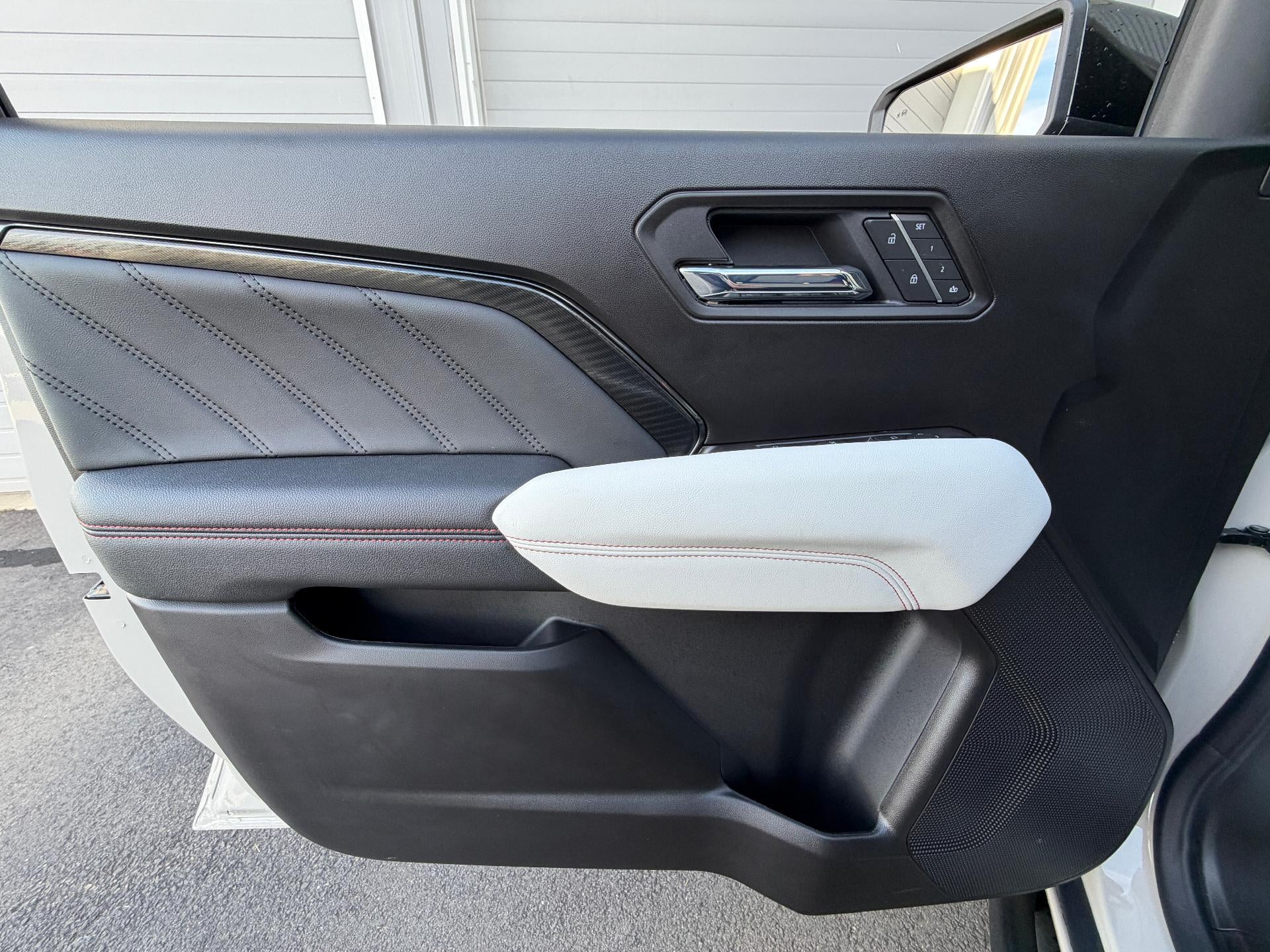 2026 GMC Canyon Crew Cab Short Box 4-Wheel Drive AT4X