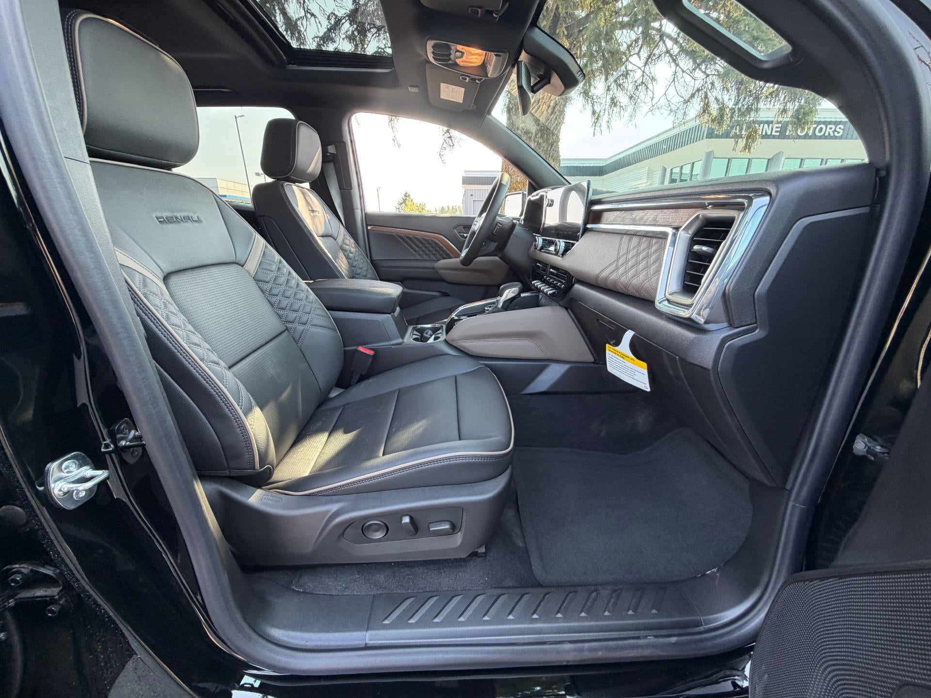 2026 GMC Canyon Crew Cab Short Box 4-Wheel Drive Denali