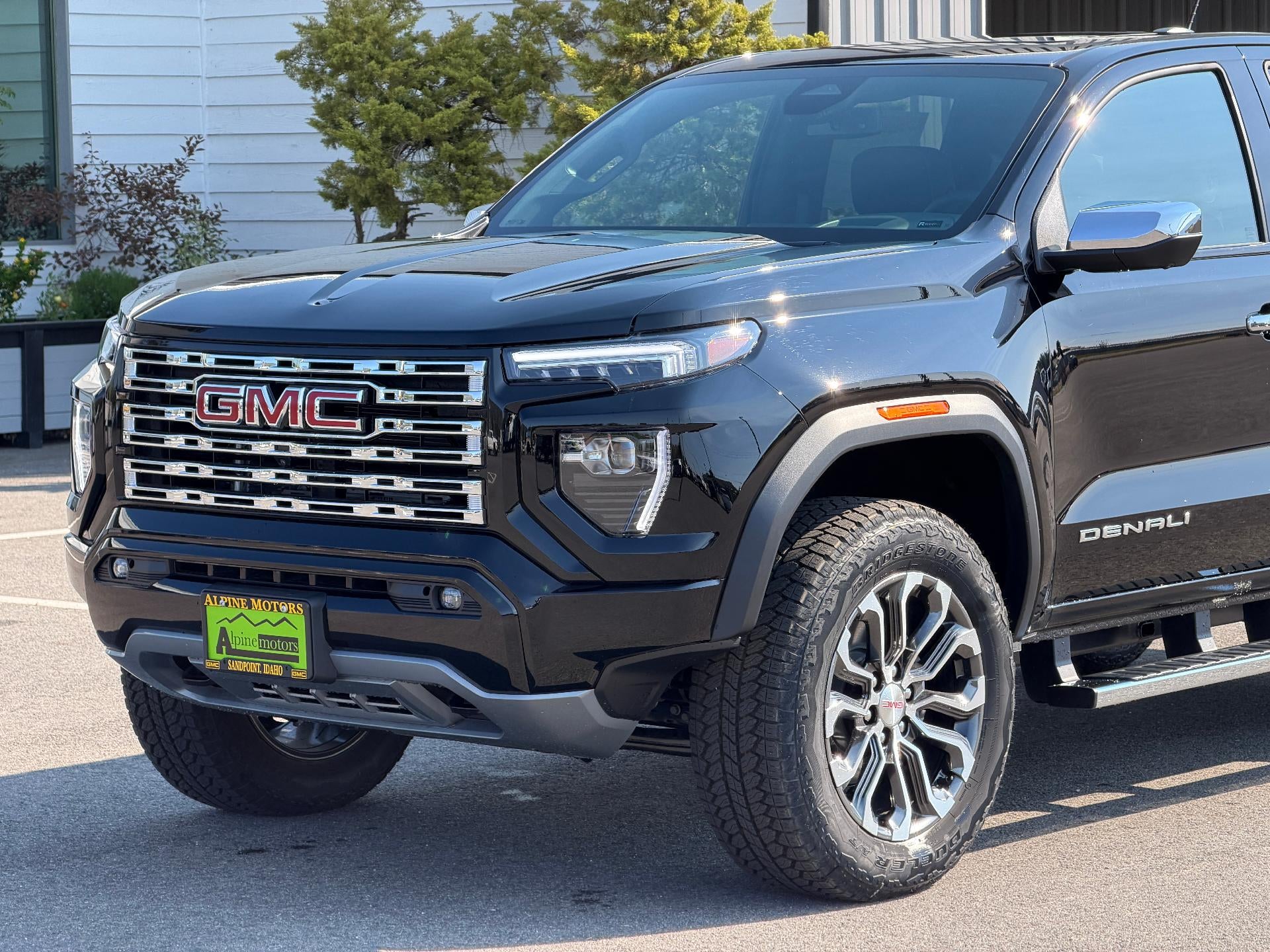 2026 GMC Canyon Crew Cab Short Box 4-Wheel Drive Denali
