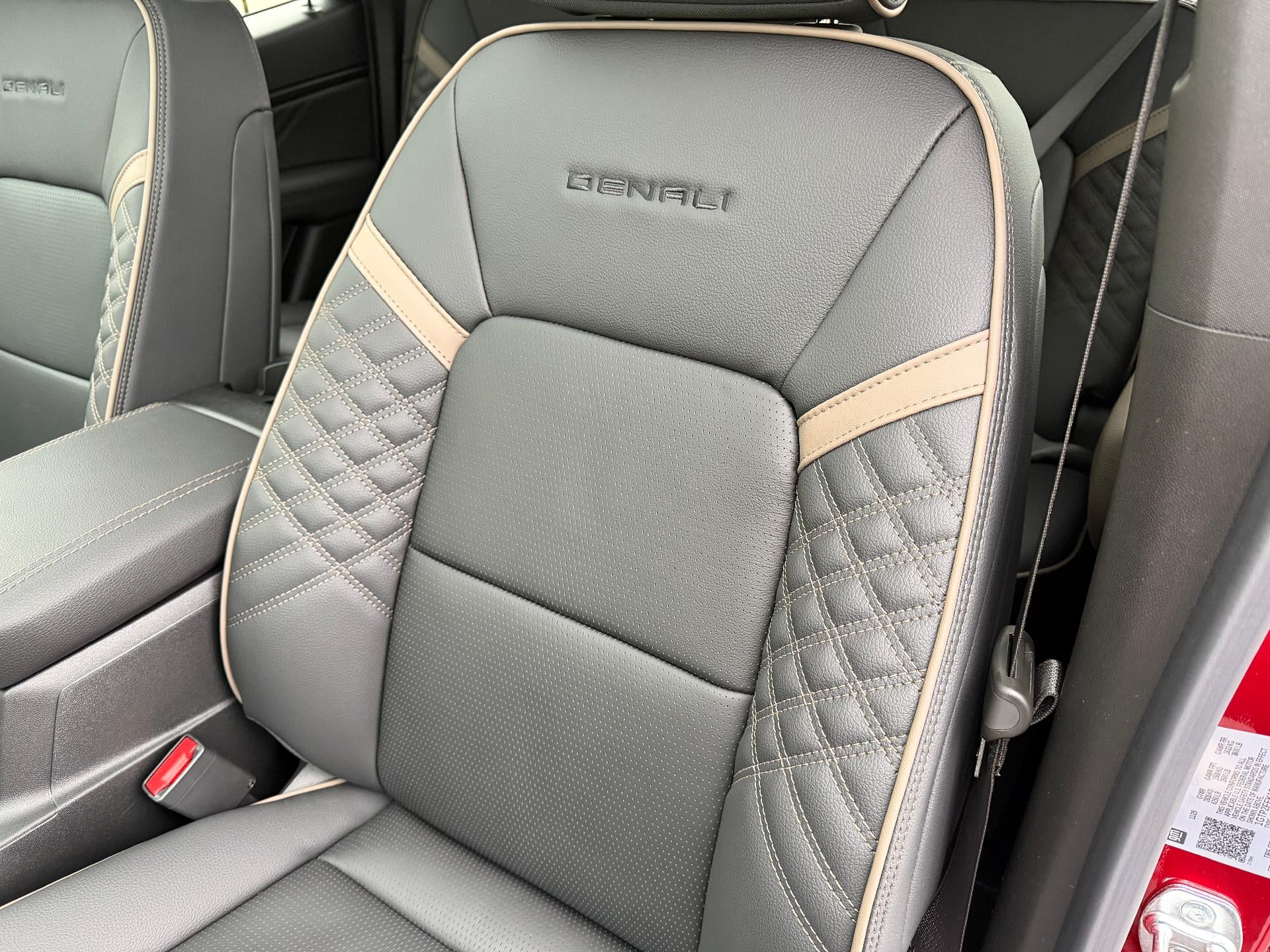 2026 GMC Canyon Crew Cab Short Box 4-Wheel Drive Denali