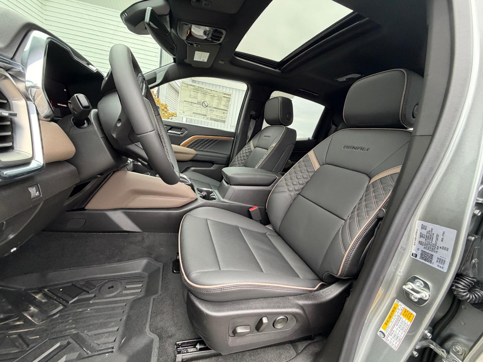 2026 GMC Canyon Crew Cab Short Box 4-Wheel Drive Denali