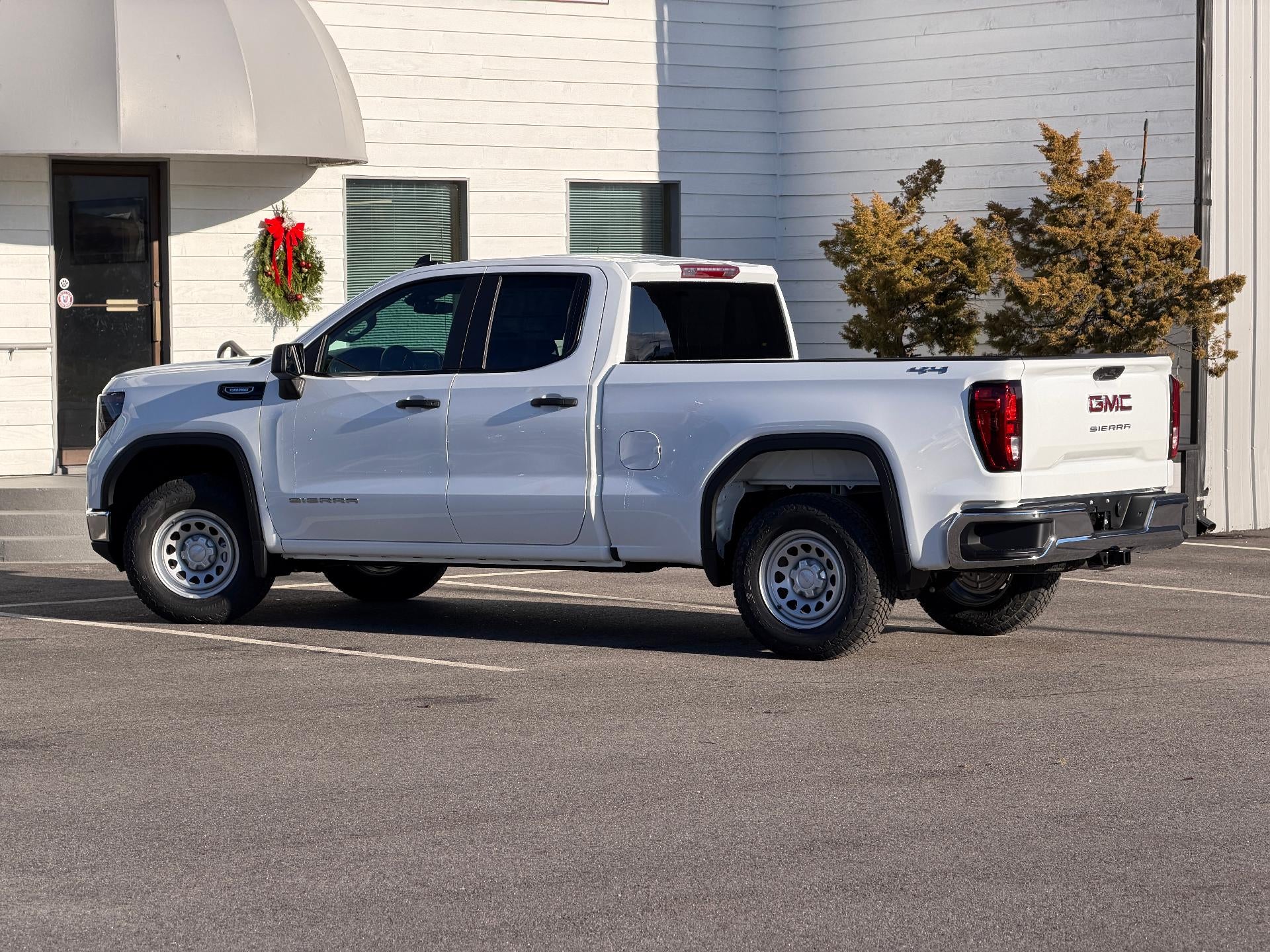 2026 GMC Sierra 1500 Double Cab Standard Box 4-Wheel Drive Pro