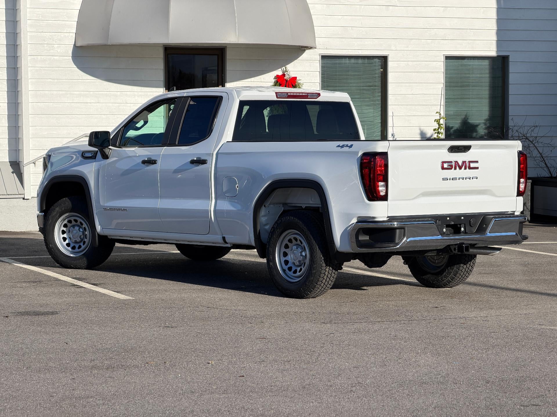 2026 GMC Sierra 1500 Double Cab Standard Box 4-Wheel Drive Pro