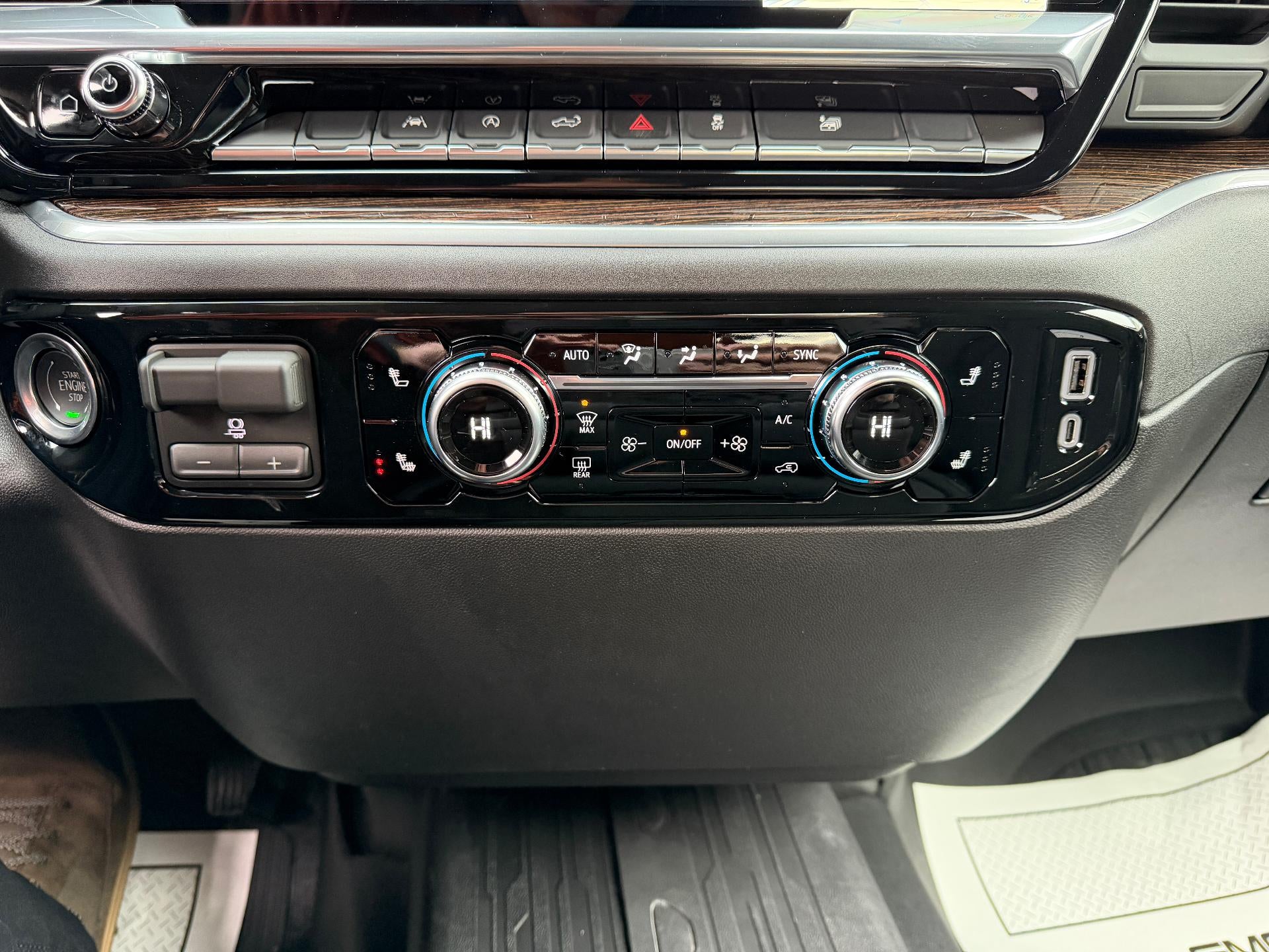 2026 GMC Sierra 1500 Double Cab Standard Box 4-Wheel Drive Elevation 3SB