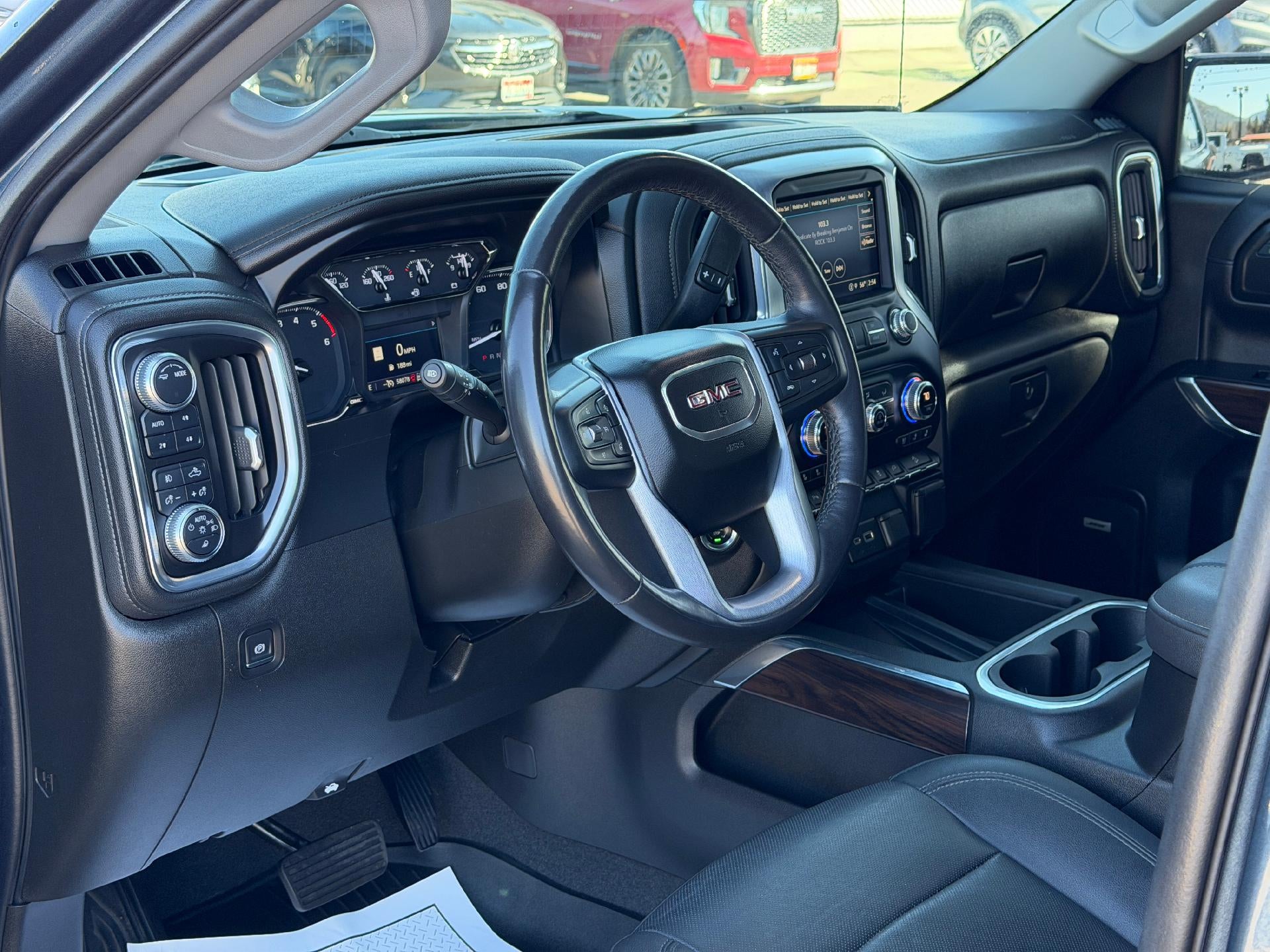 2021 GMC Sierra 1500 SLT