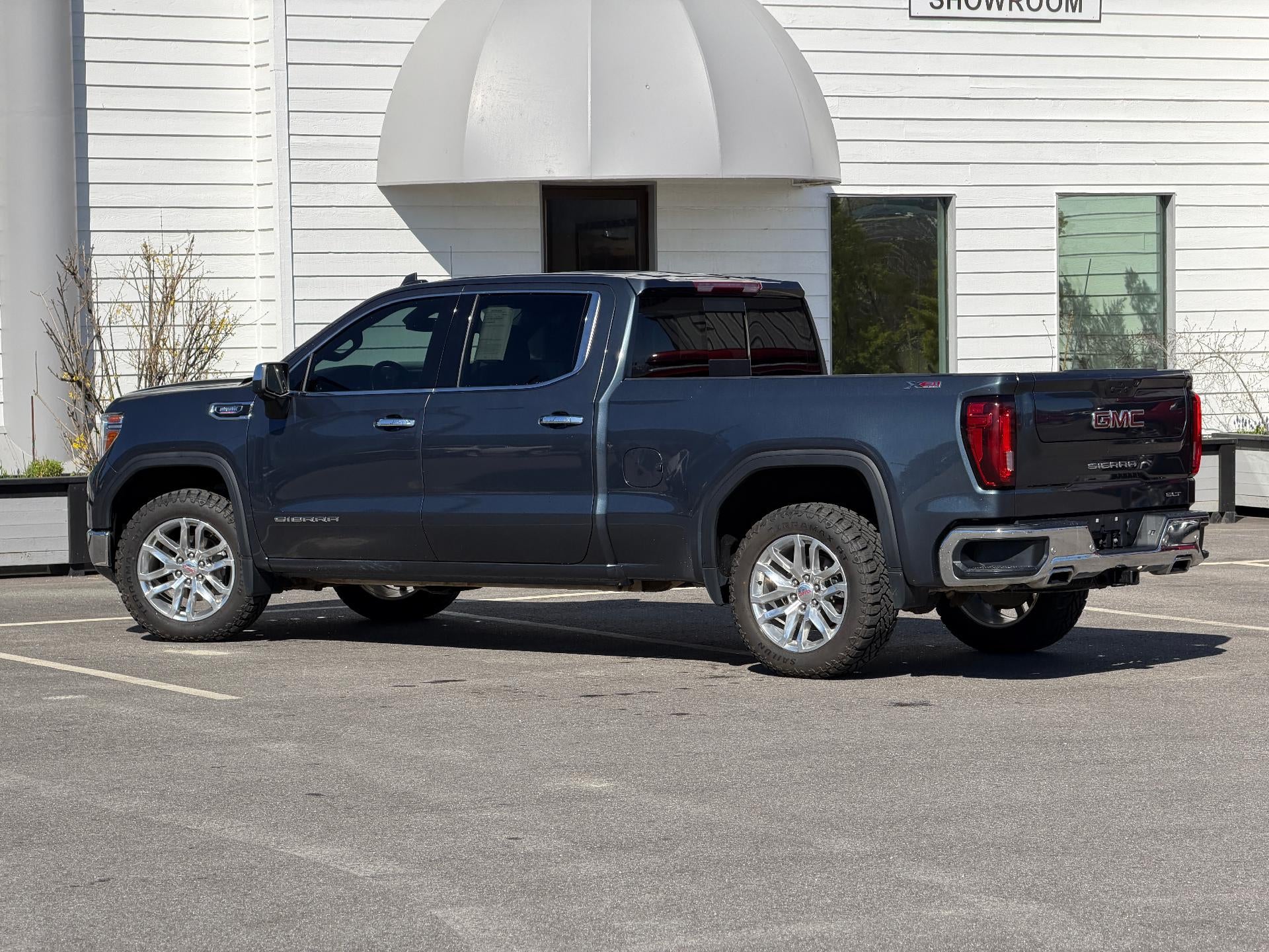 2021 GMC Sierra 1500 SLT