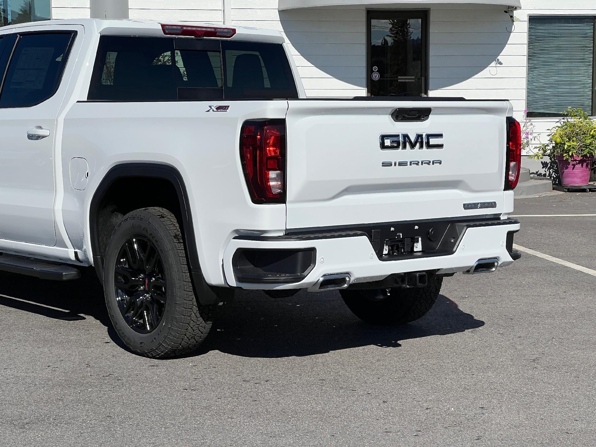 2026 GMC Sierra 1500 Crew Cab Short Box 4-Wheel Drive Elevation 3SB