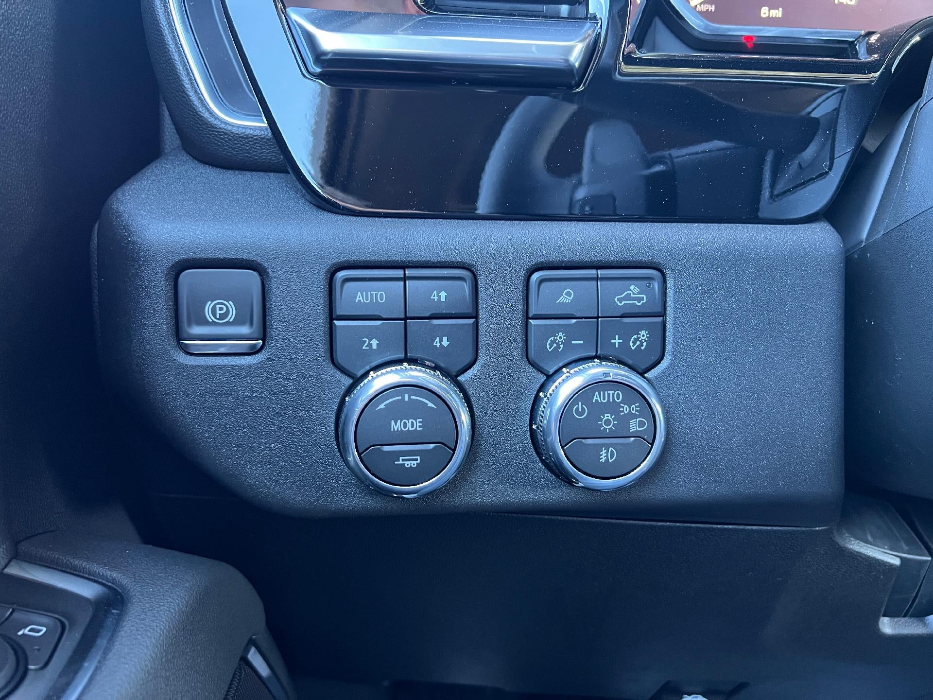 2026 GMC Sierra 1500 Crew Cab Short Box 4-Wheel Drive Elevation 3SB