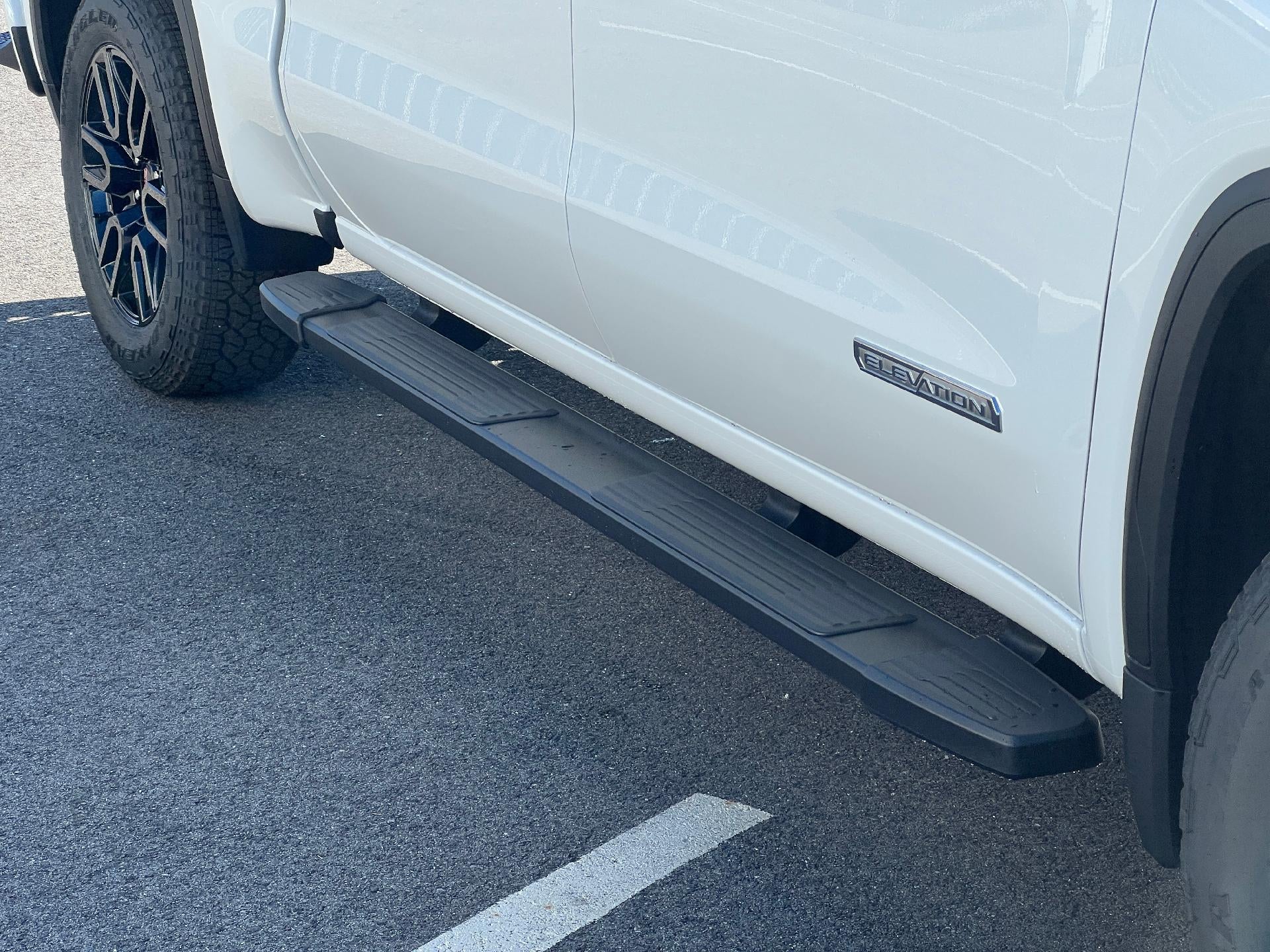 2026 GMC Sierra 1500 Crew Cab Short Box 4-Wheel Drive Elevation 3SB