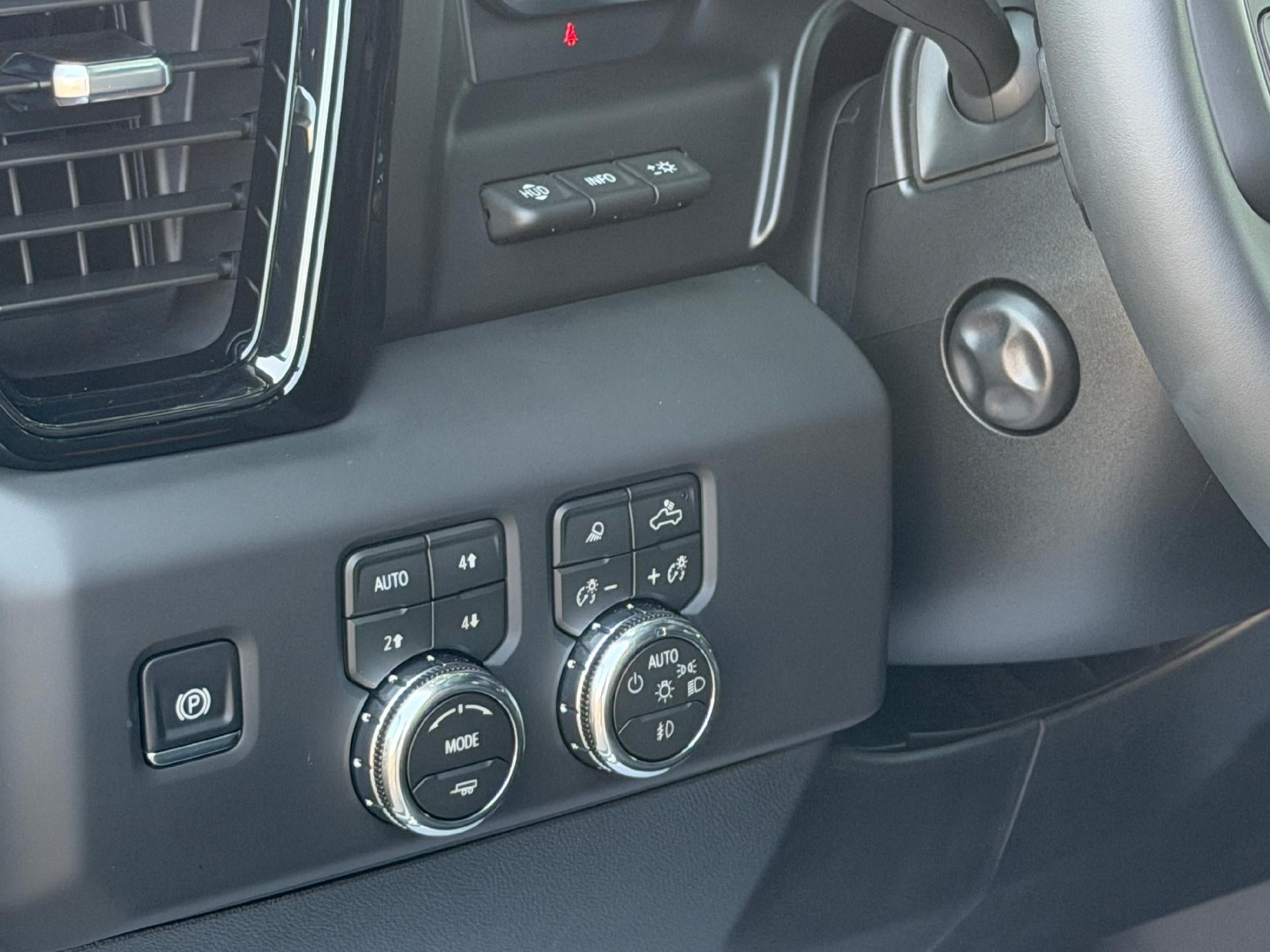 2026 GMC Sierra 1500 Crew Cab Standard Box 4-Wheel Drive AT4