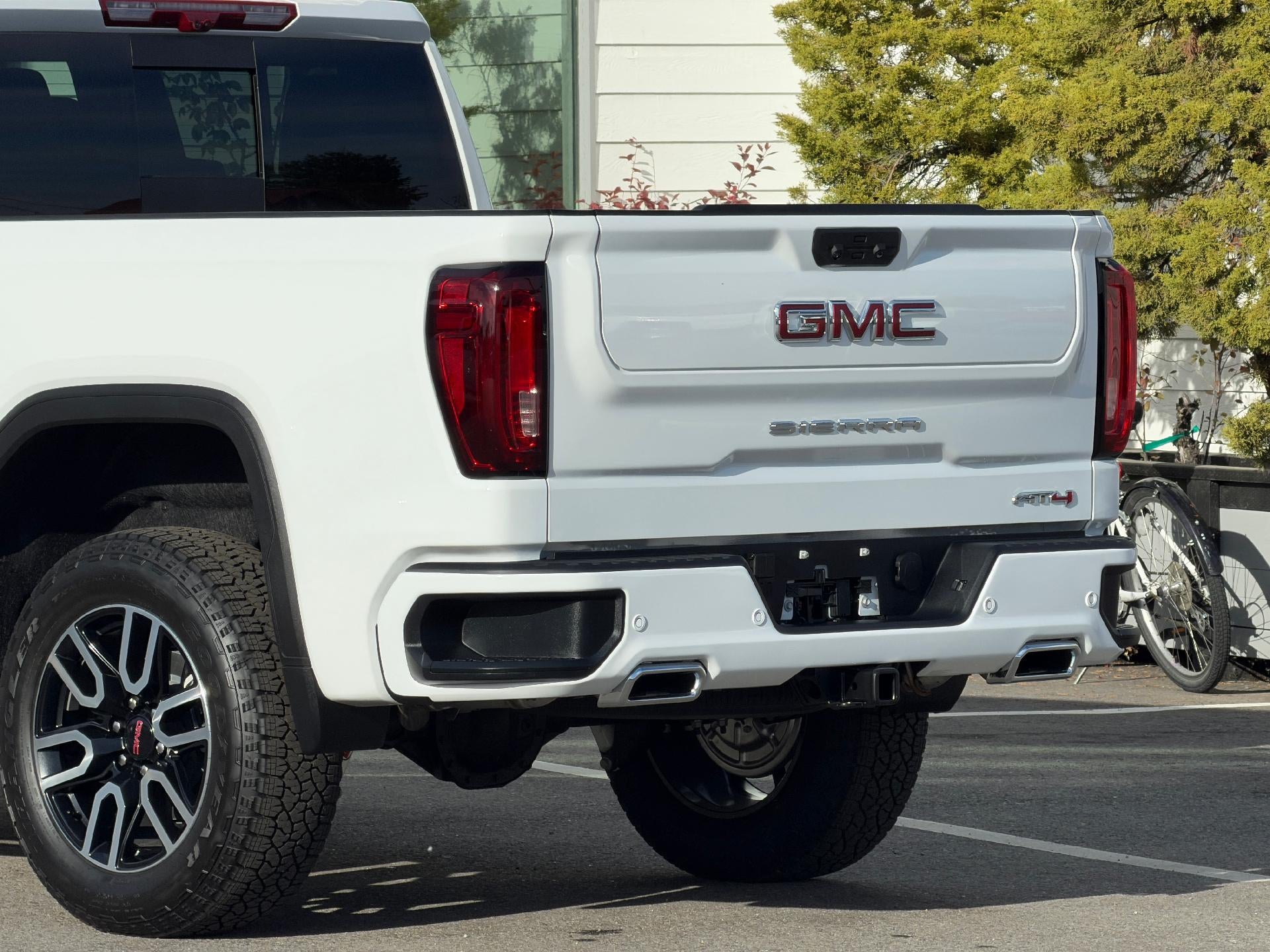 2026 GMC Sierra 1500 Crew Cab Short Box 4-Wheel Drive AT4 Premium Pkg, Technology Pkg
