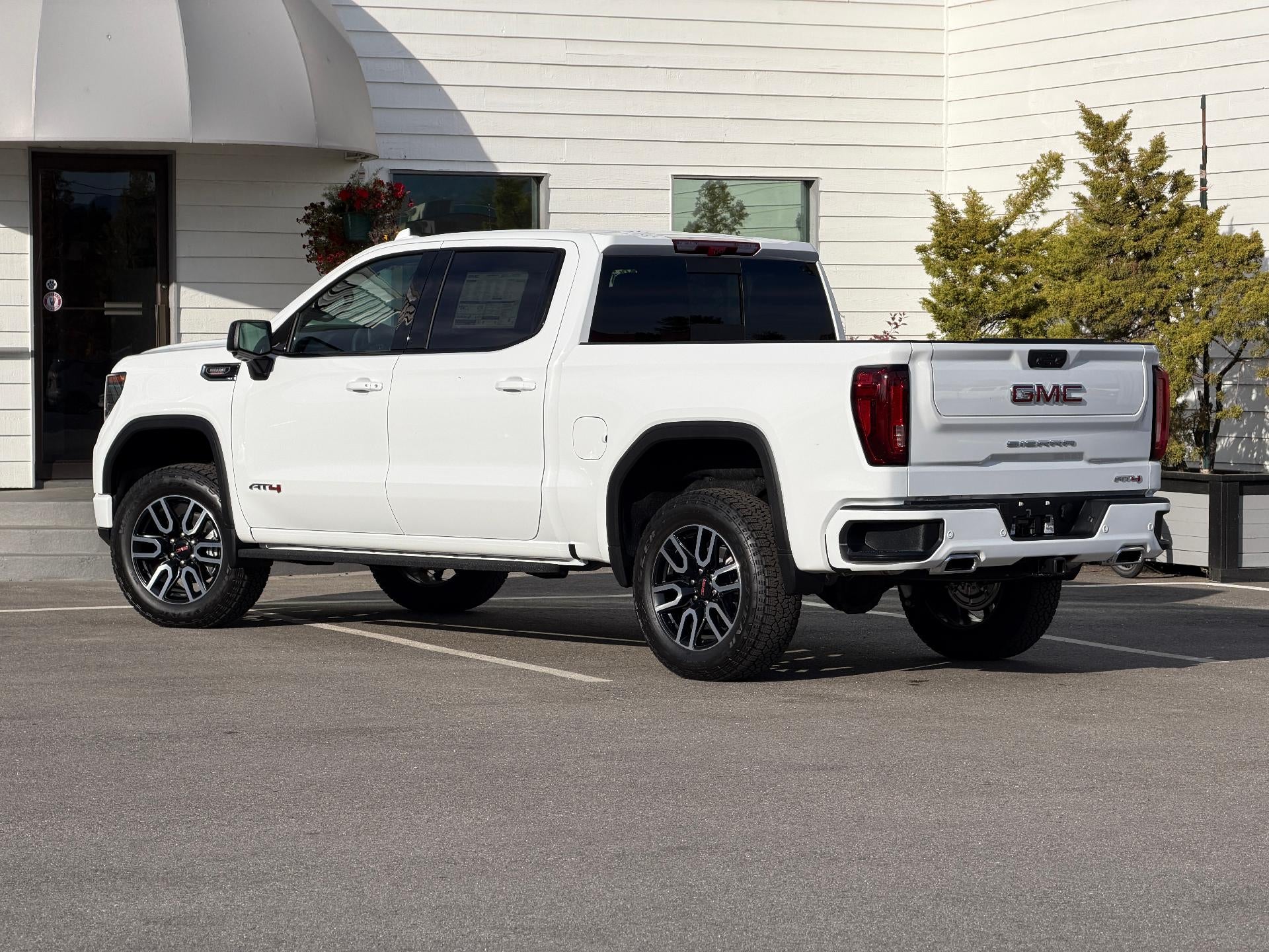 2026 GMC Sierra 1500 Crew Cab Short Box 4-Wheel Drive AT4 Premium Pkg, Technology Pkg