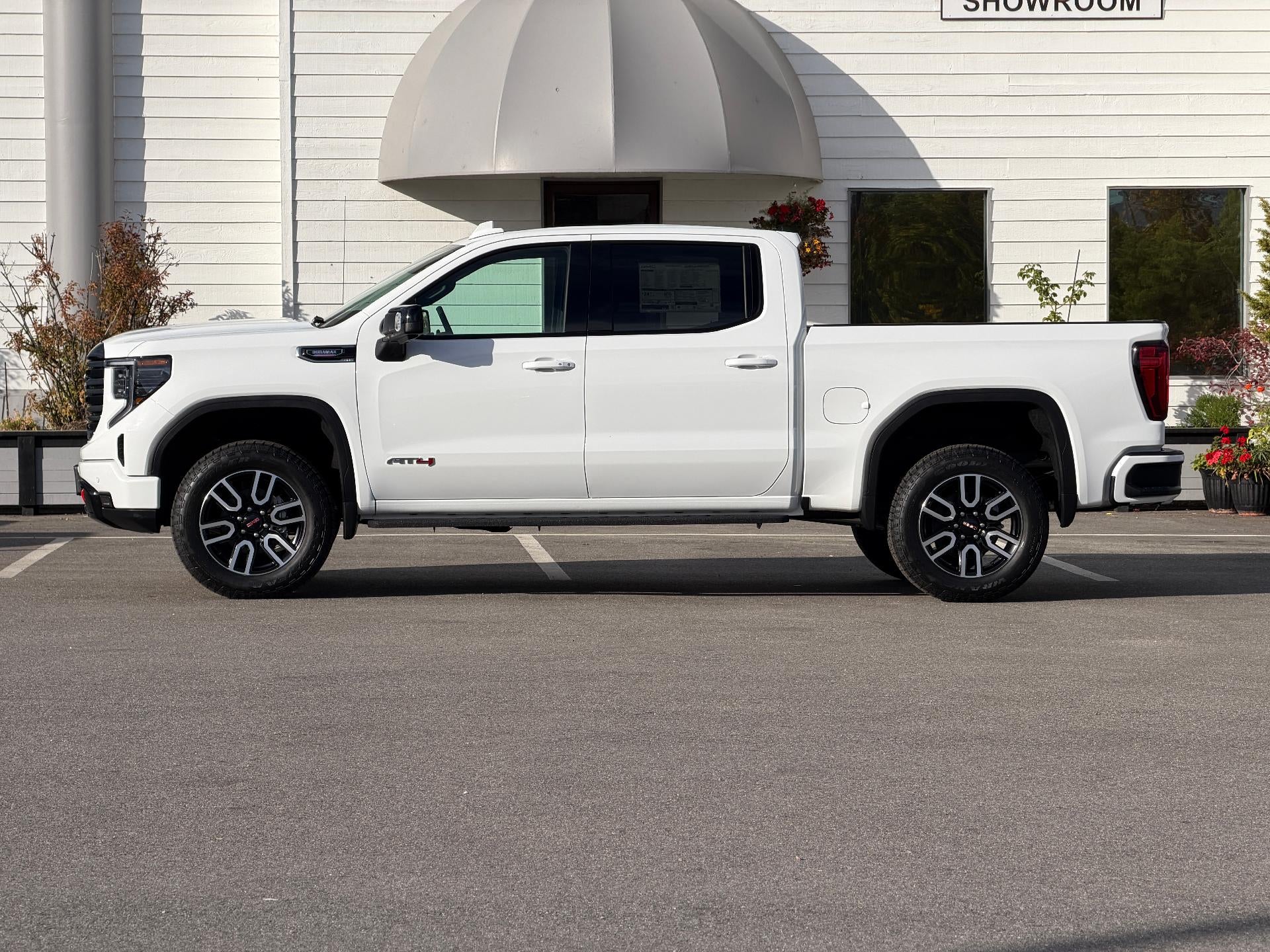 2026 GMC Sierra 1500 Crew Cab Short Box 4-Wheel Drive AT4 Premium Pkg, Technology Pkg