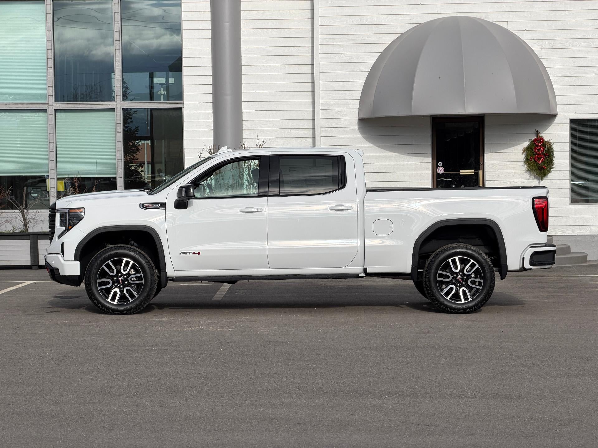 2026 GMC Sierra 1500 Crew Cab Standard Box 4-Wheel Drive AT4