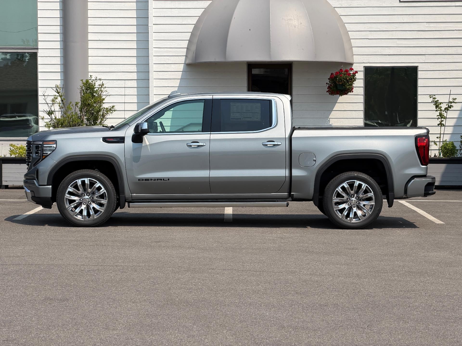 2026 GMC Sierra 1500 Crew Cab Short Box 4-Wheel Drive Denali