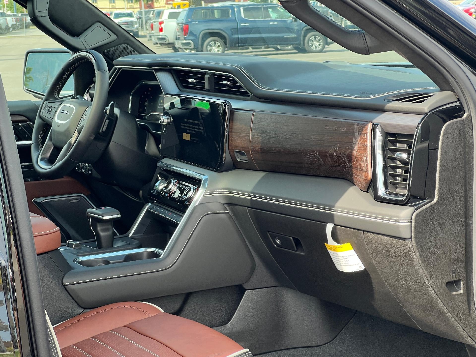 2025 GMC Sierra 1500 Crew Cab Short Box 4-Wheel Drive Denali Ultimate