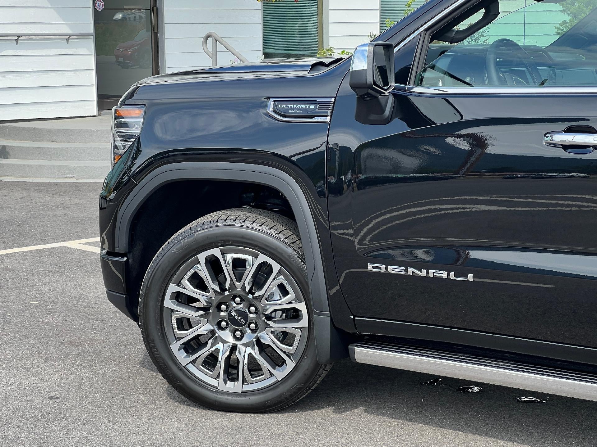 2025 GMC Sierra 1500 Crew Cab Short Box 4-Wheel Drive Denali Ultimate