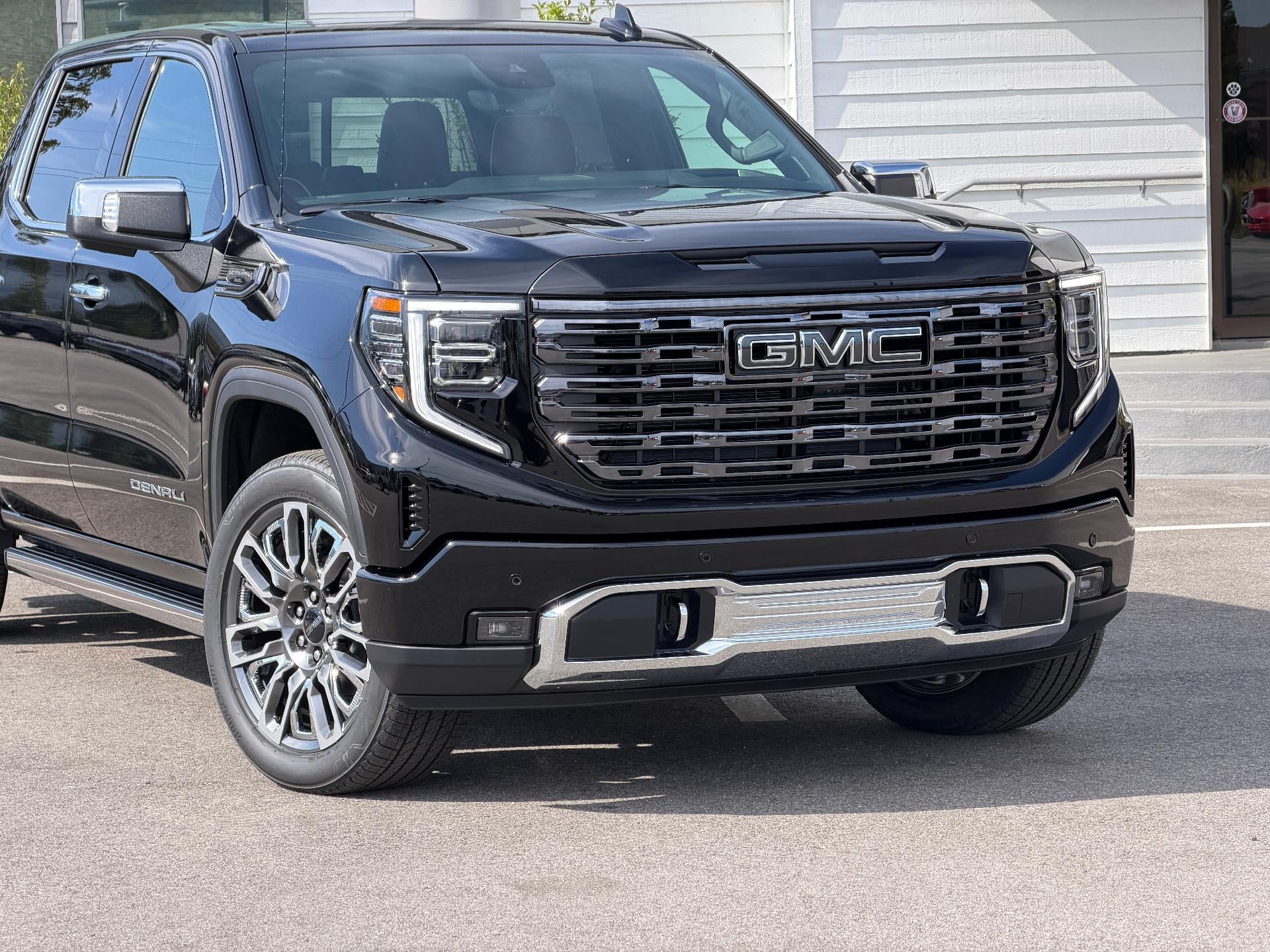2026 GMC Sierra 1500 Crew Cab Short Box 4-Wheel Drive Denali Ultimate