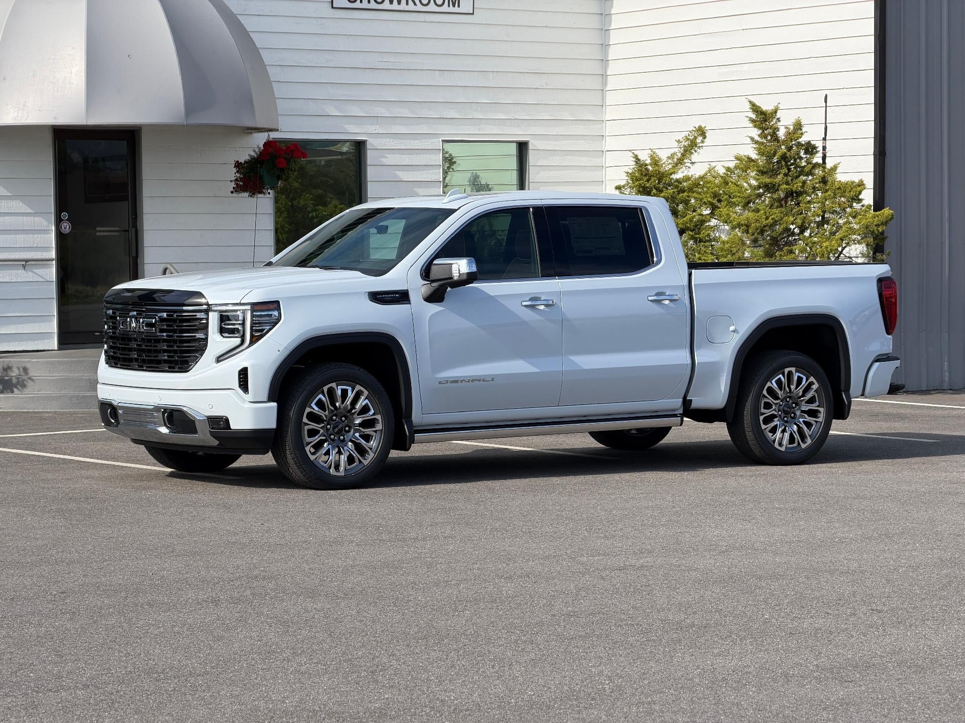 2026 GMC Sierra 1500 Crew Cab Short Box 4-Wheel Drive Denali Ultimate