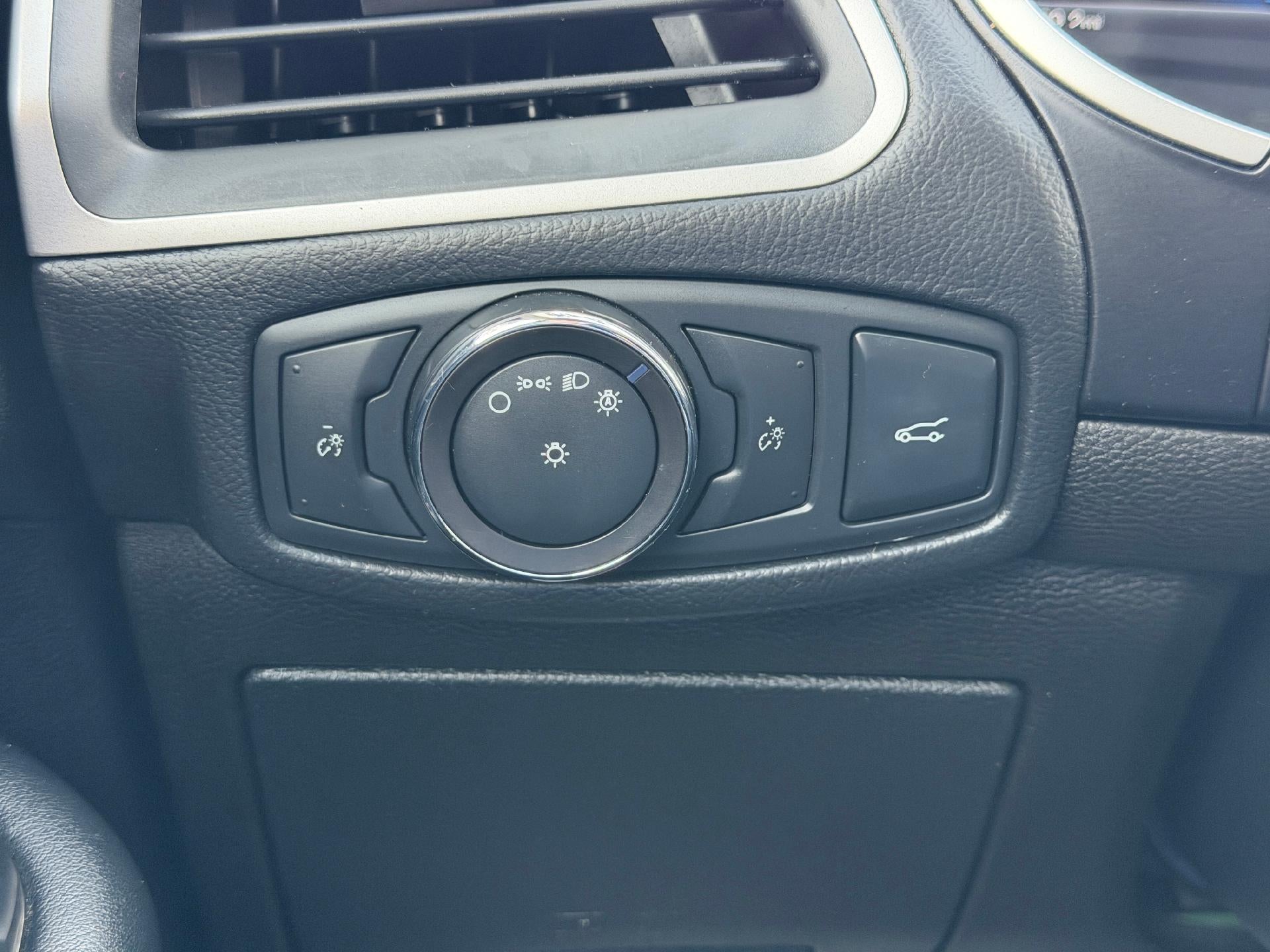 2018 Ford Edge SEL, Local Trade, Leather