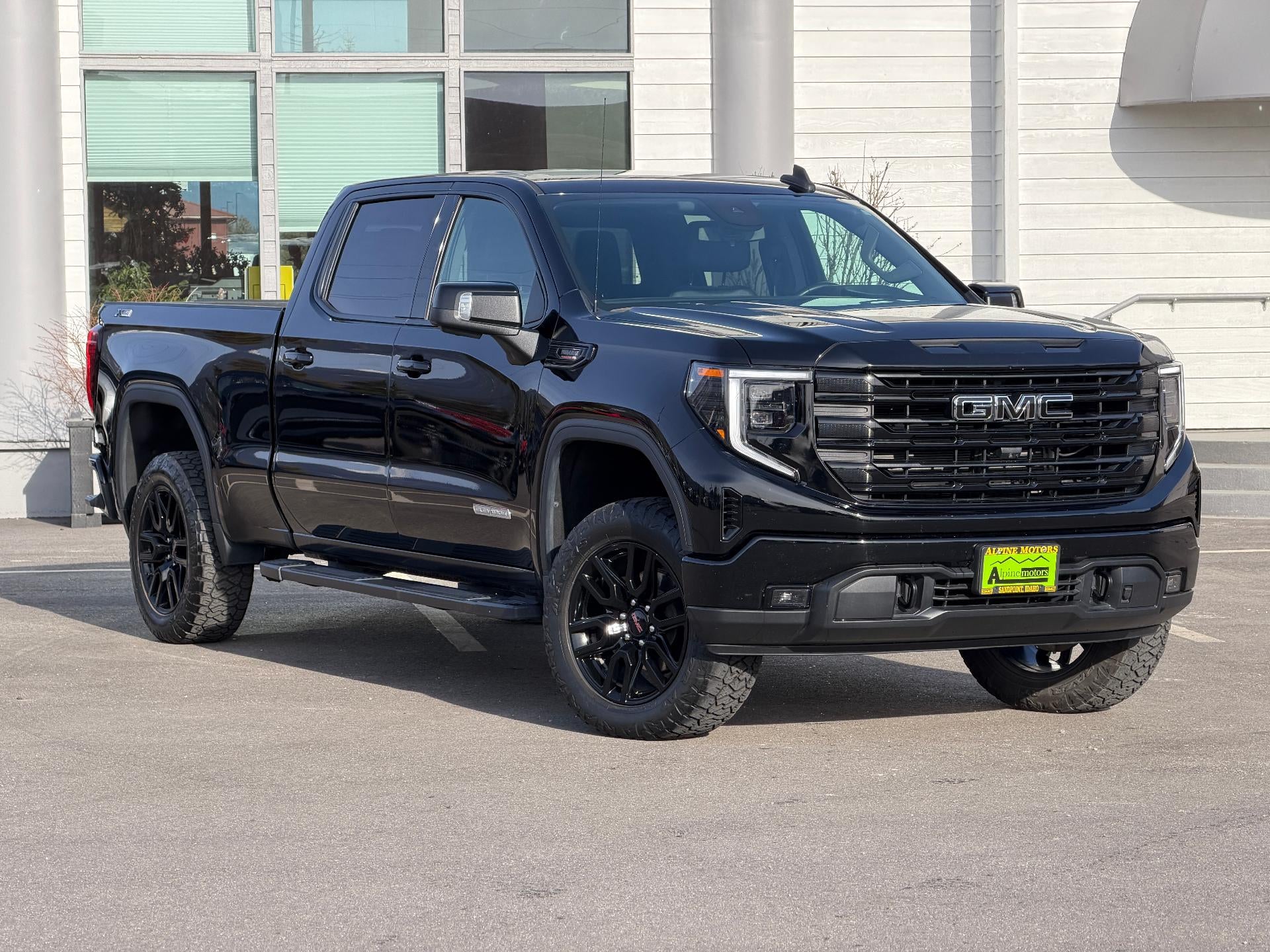 2023 GMC Sierra 1500 ELEVATION
