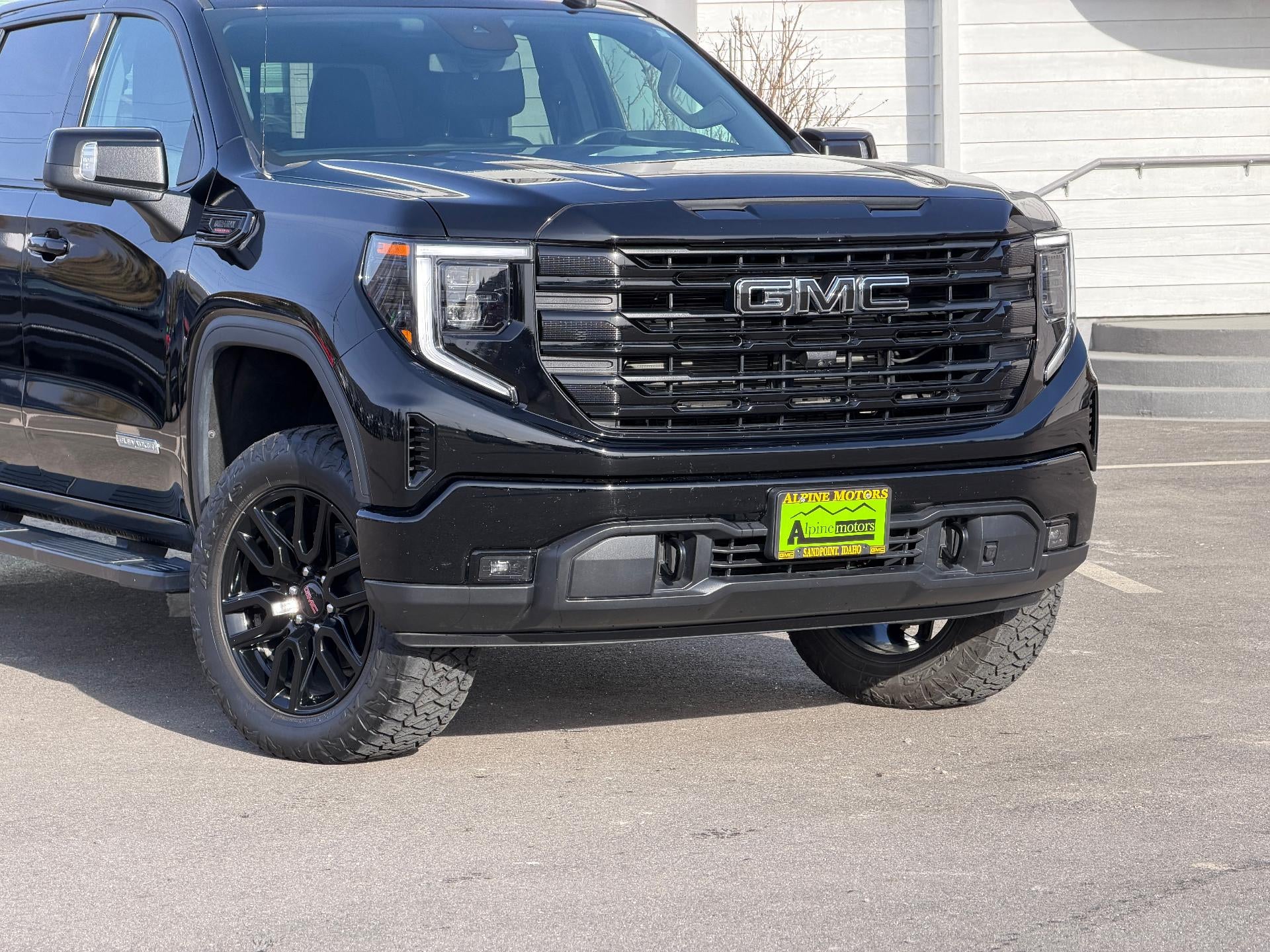 2023 GMC Sierra 1500 ELEVATION