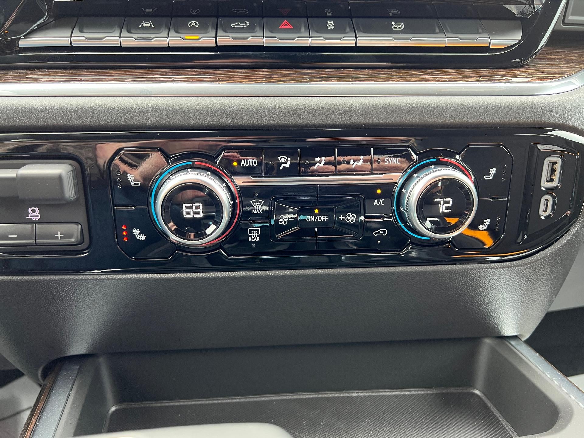 2025 GMC Sierra 1500 Crew Cab Short Box 4-Wheel Drive Elevation 3SB