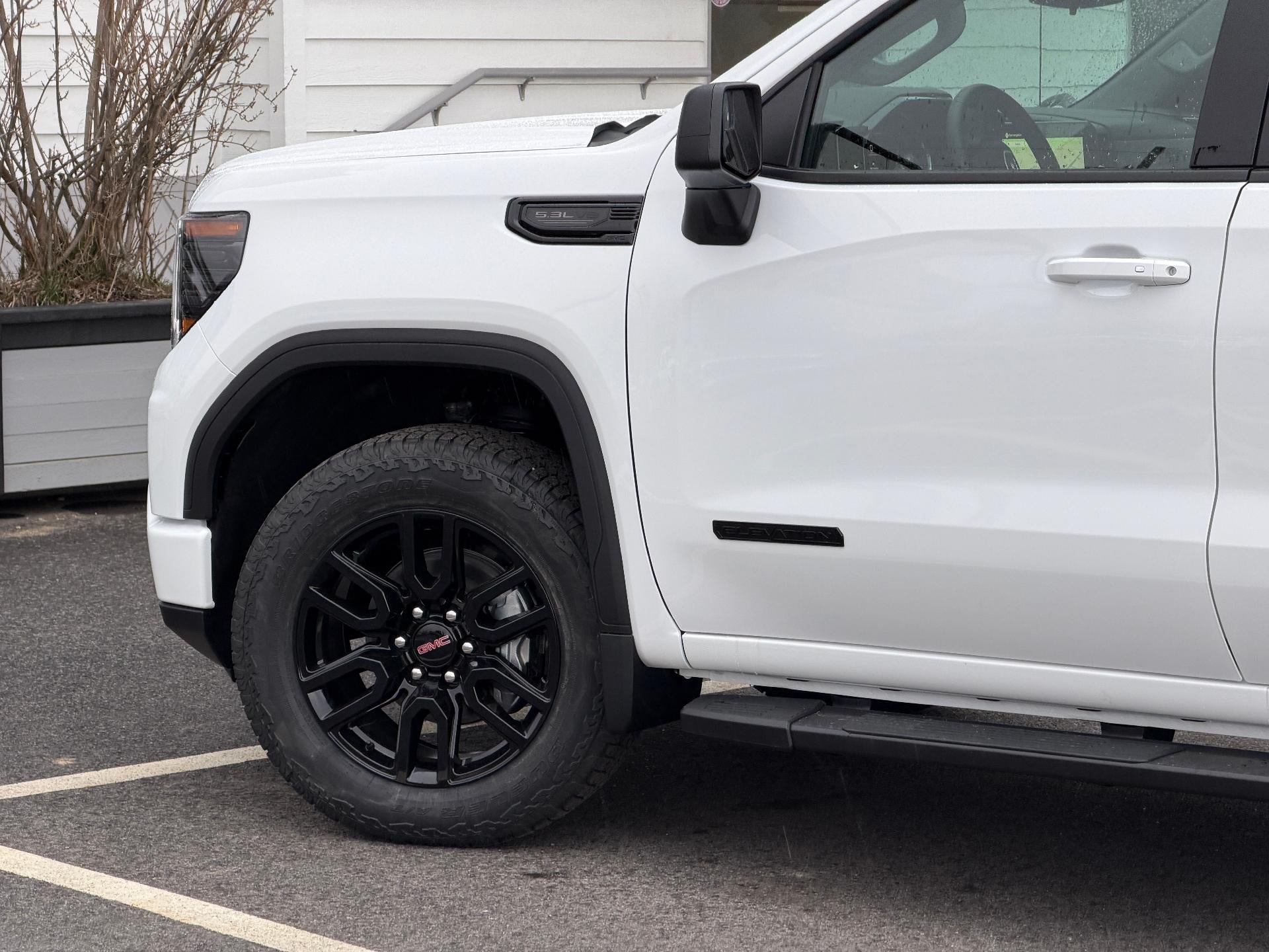 2026 GMC Sierra 1500 Crew Cab Short Box 4-Wheel Drive Elevation 3SB