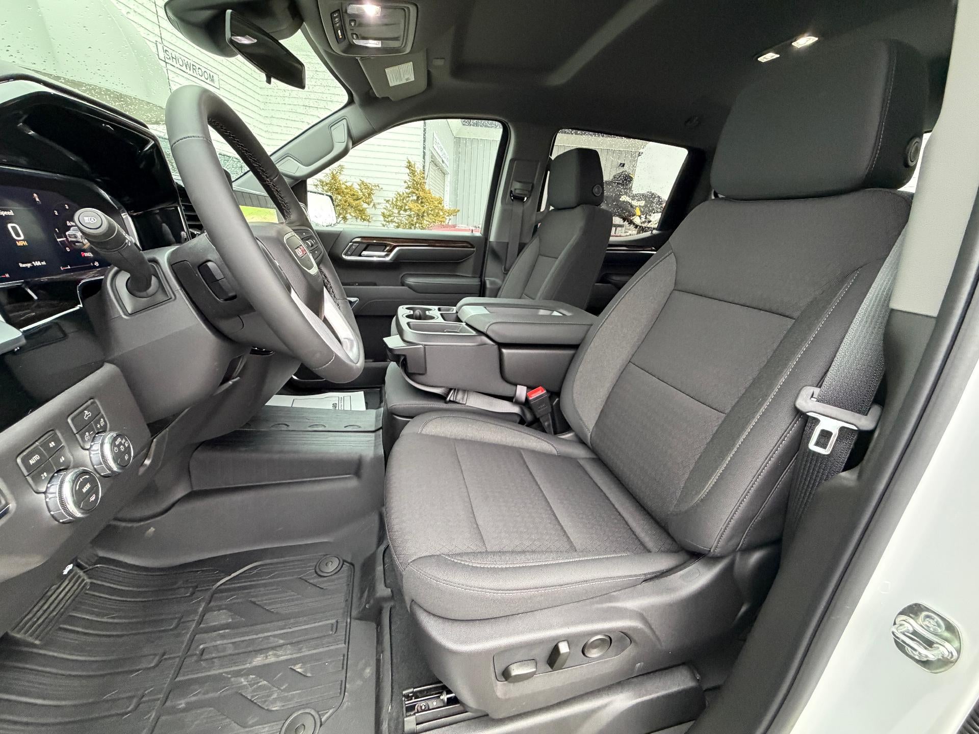 2026 GMC Sierra 1500 Crew Cab Short Box 4-Wheel Drive Elevation 3SB