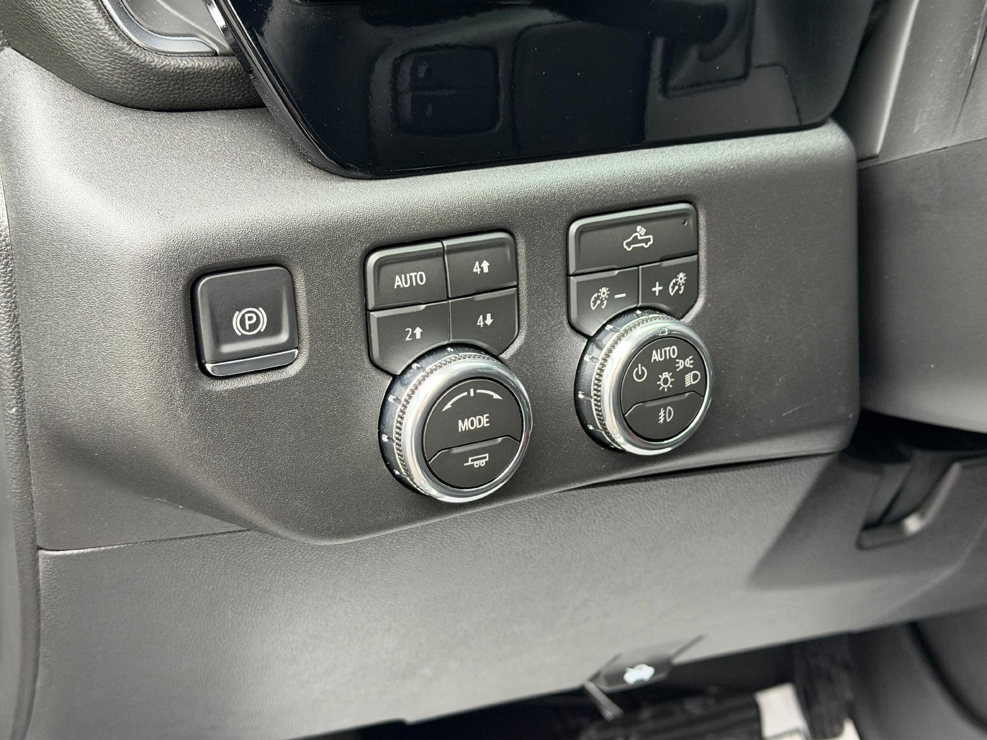 2026 GMC Sierra 1500 Crew Cab Short Box 4-Wheel Drive Elevation 3SB