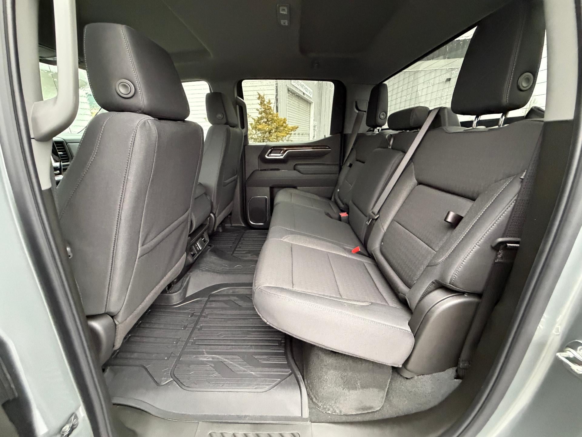 2026 GMC Sierra 1500 Crew Cab Short Box 4-Wheel Drive Elevation 3SB